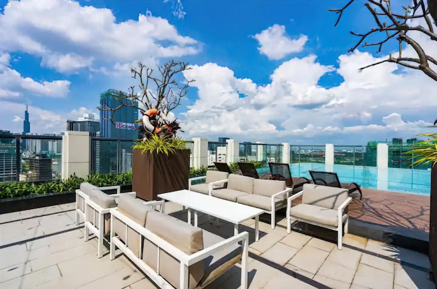 Salute De Madison Apartment *