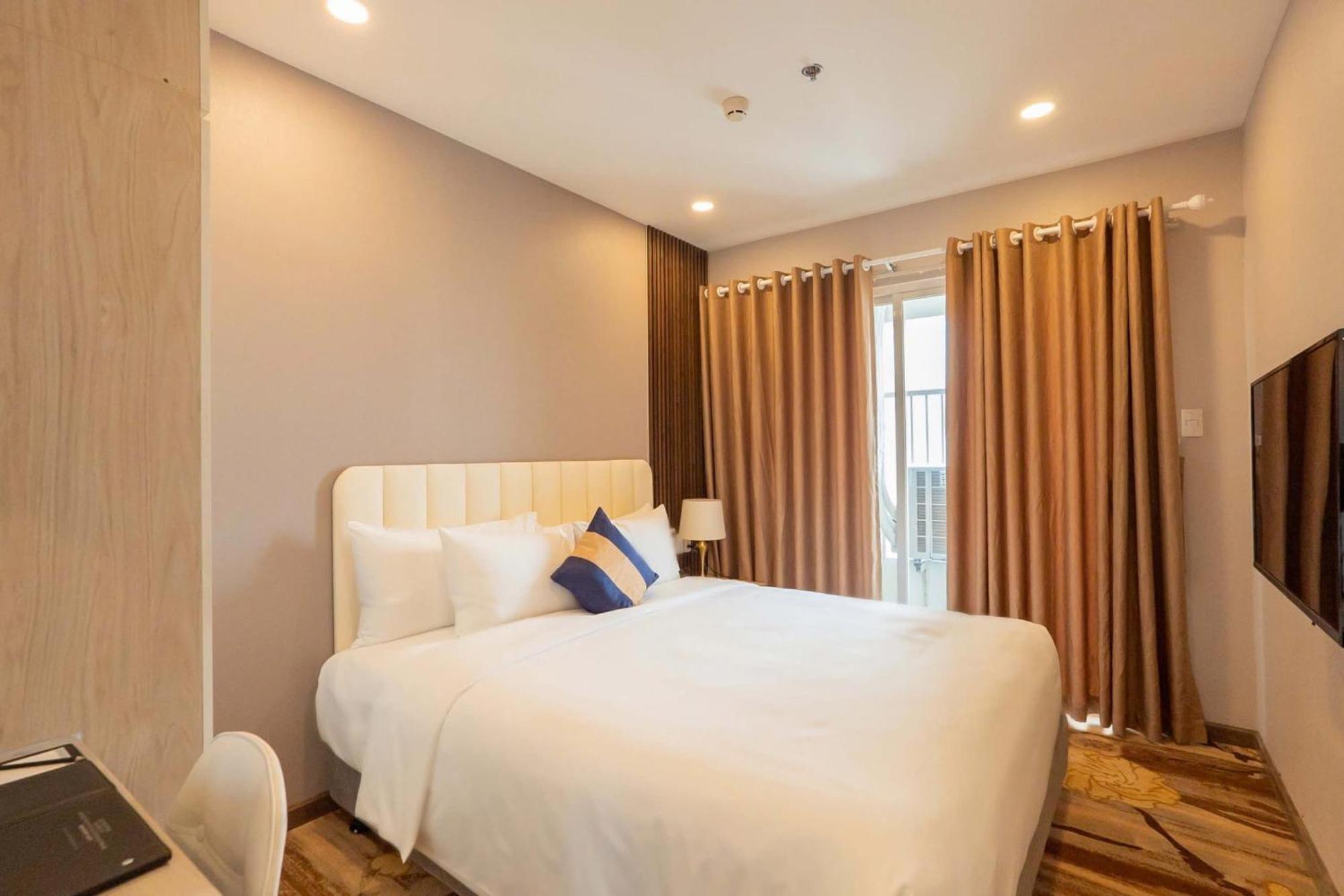 La Vela Saigon Hotel