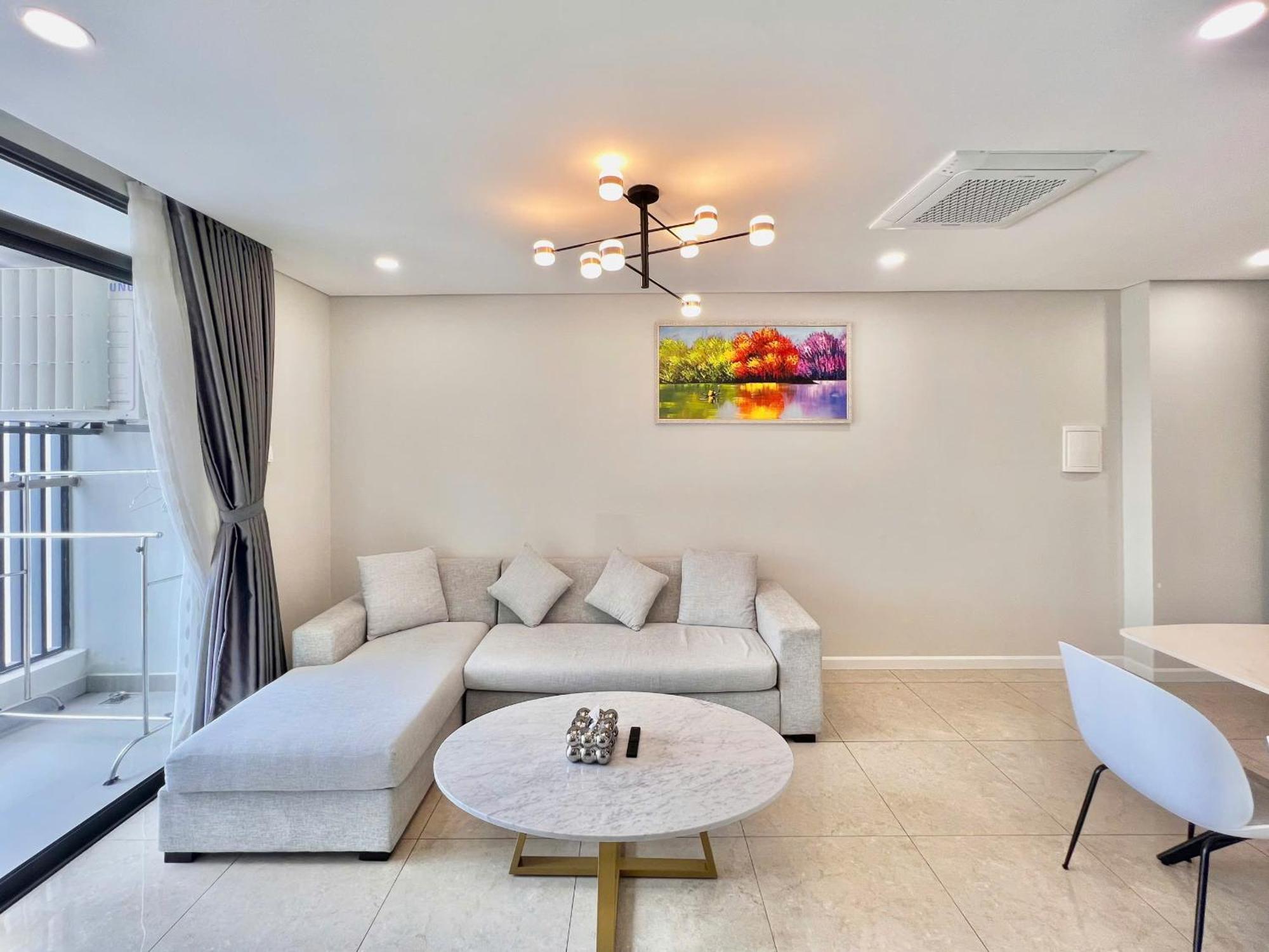 Vinh Hoi - Luxury Furnished * TP. Hồ Chí Minh