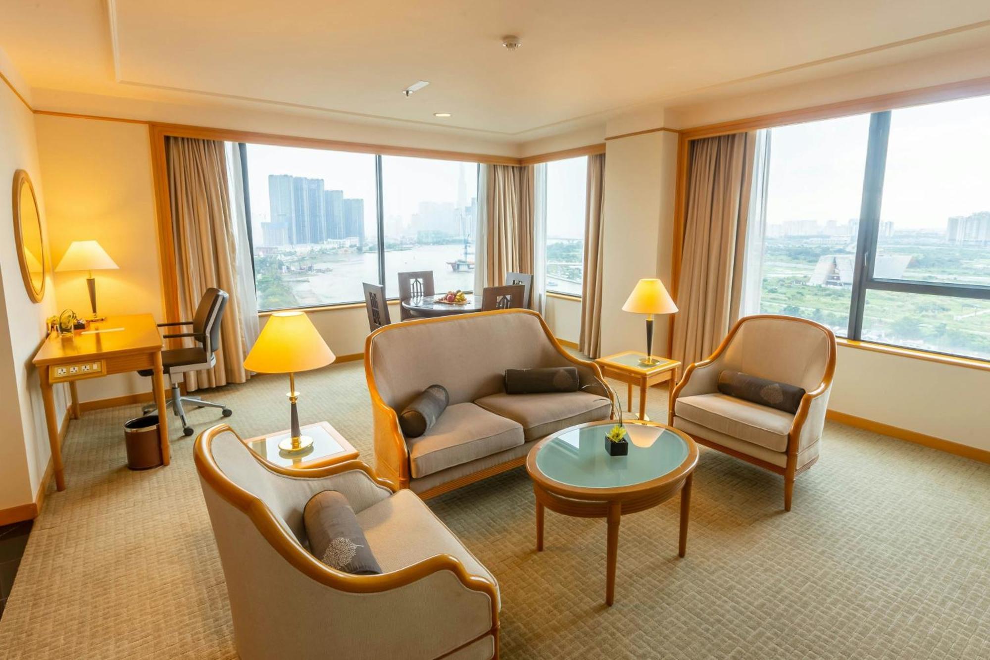 Renaissance Riverside Sài Gòn 5* TP. Hồ Chí Minh