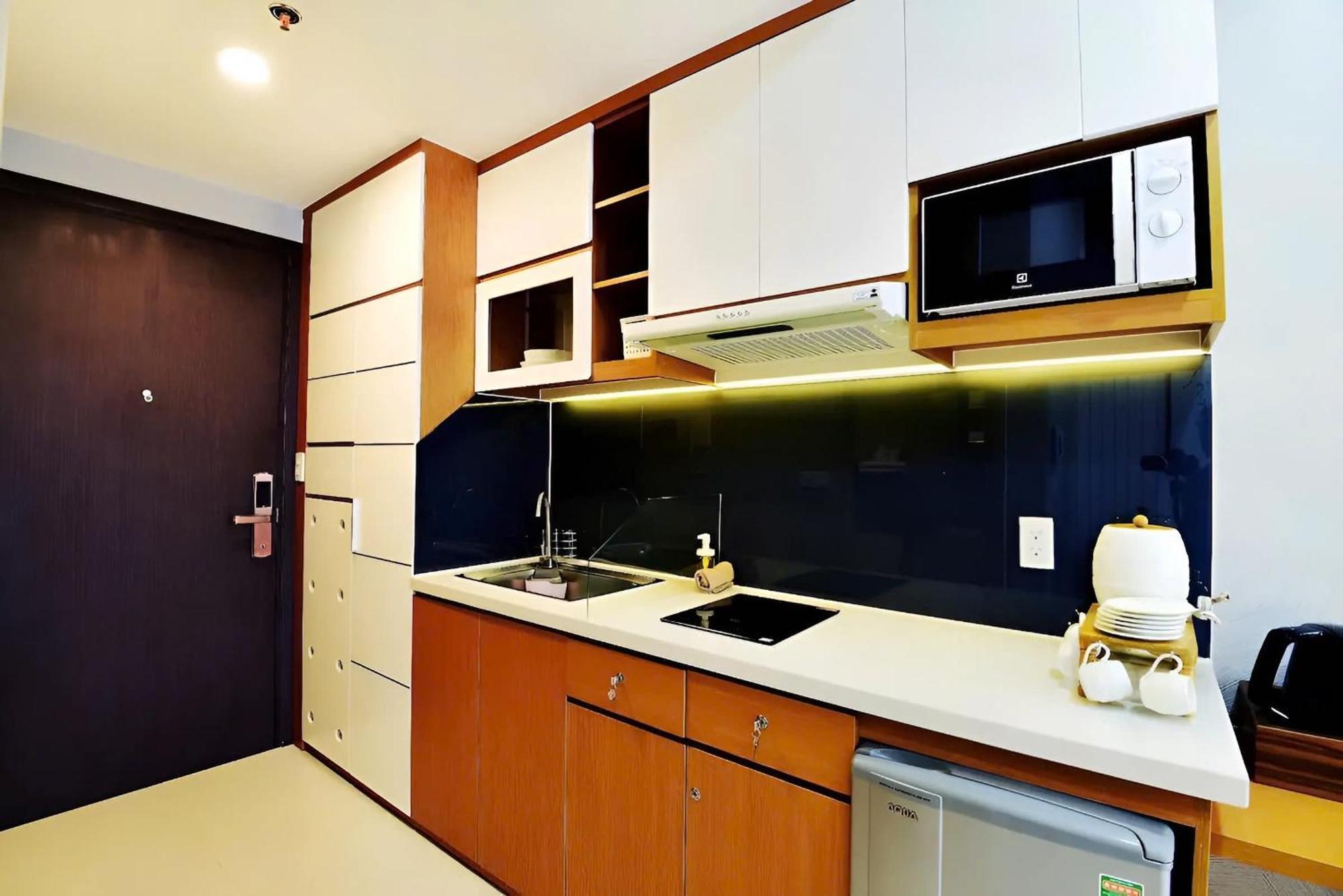 Apartment Homely House - Soho , District 1 In The Central Near Bui Vien *