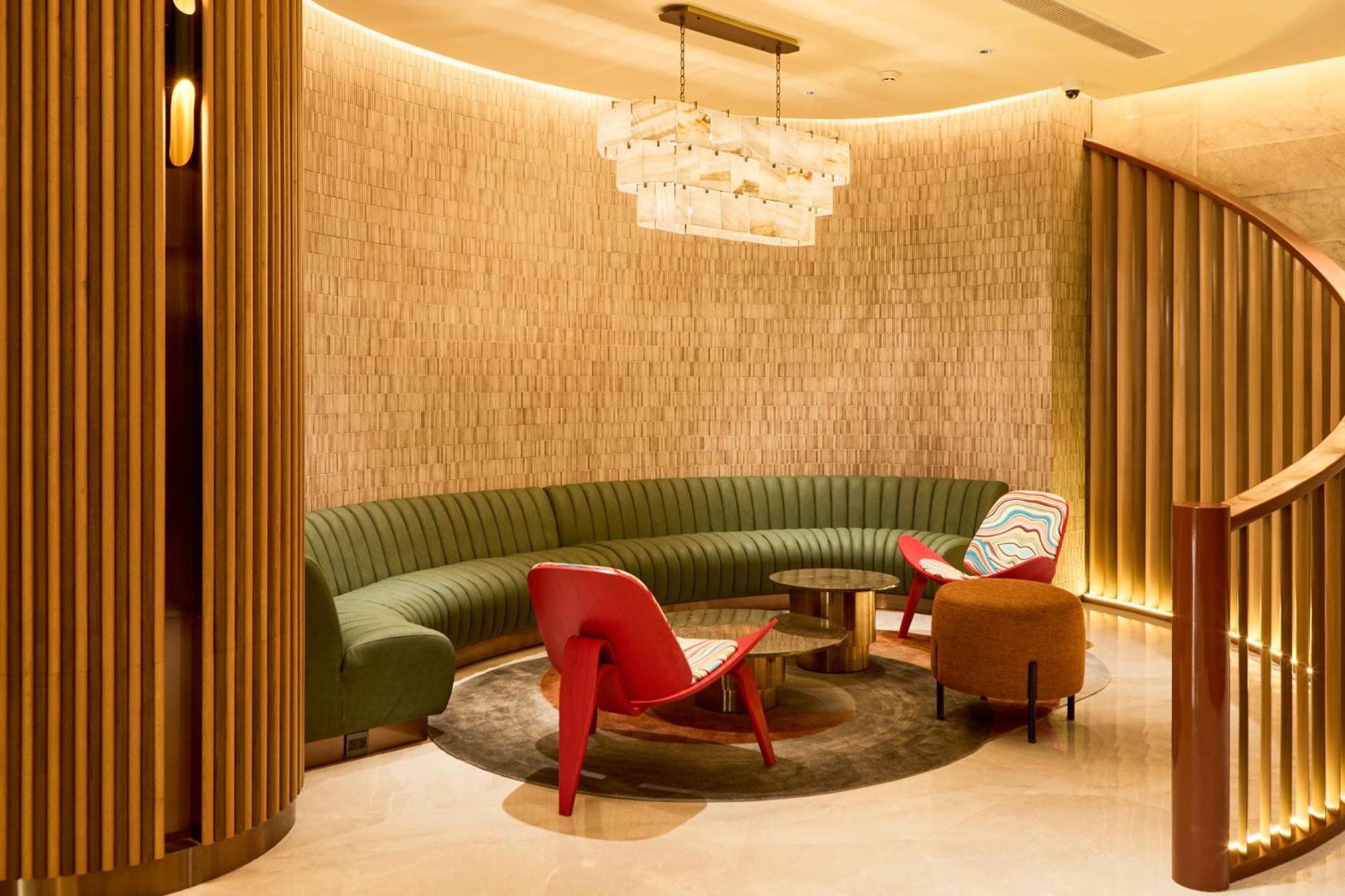 Kin Thi Sach 4* Ho Chi Minh City