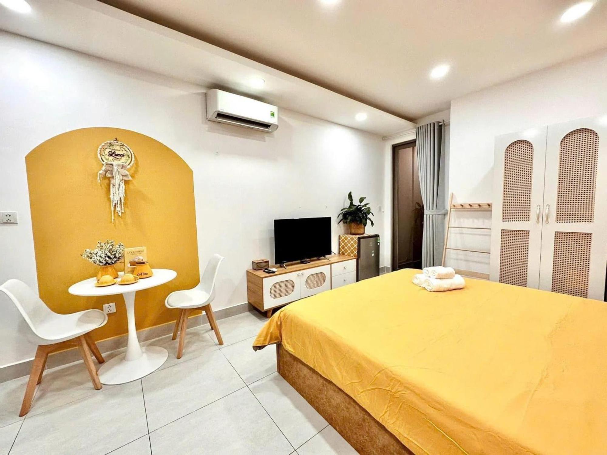 Homely House - Soho , District 1 In The Central Near Bui Vien Apartment Ho Chi Minh City