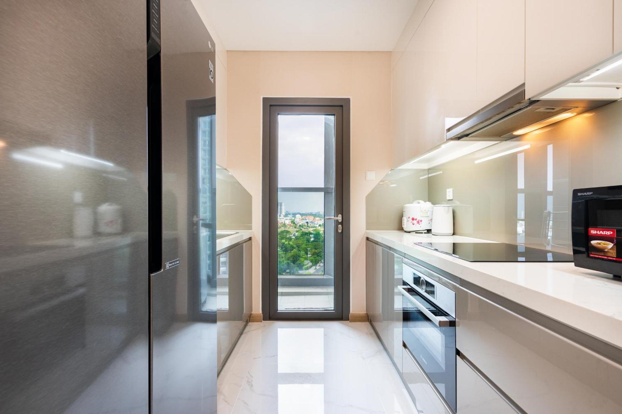 Aparthotel The Luxe Nest Riverside - Vinhome Landmark 81 Ho Chi Minh City