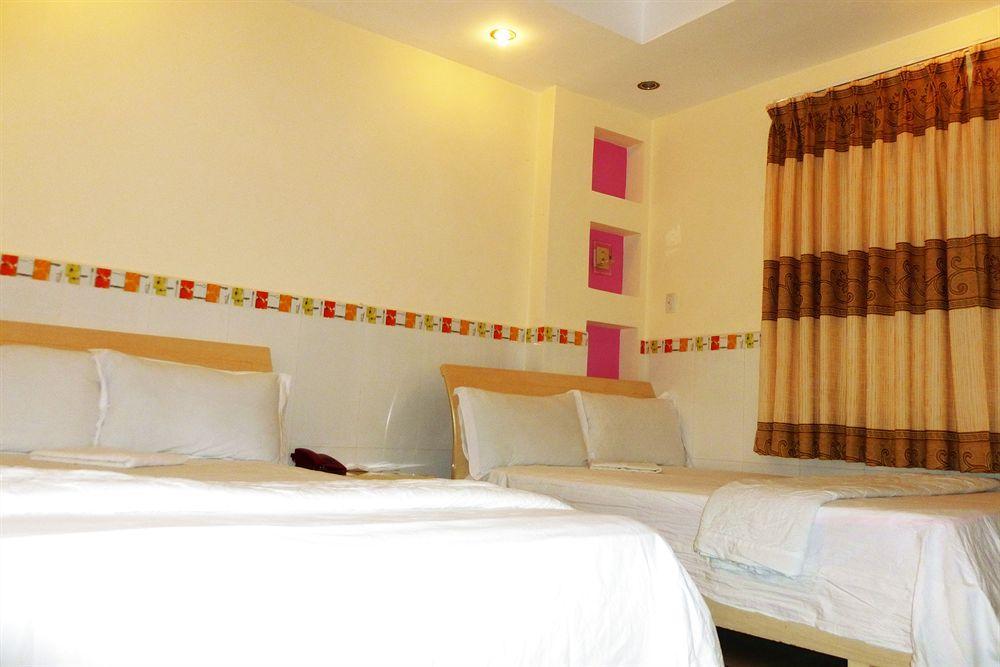 Hotel Expats Minh Quang