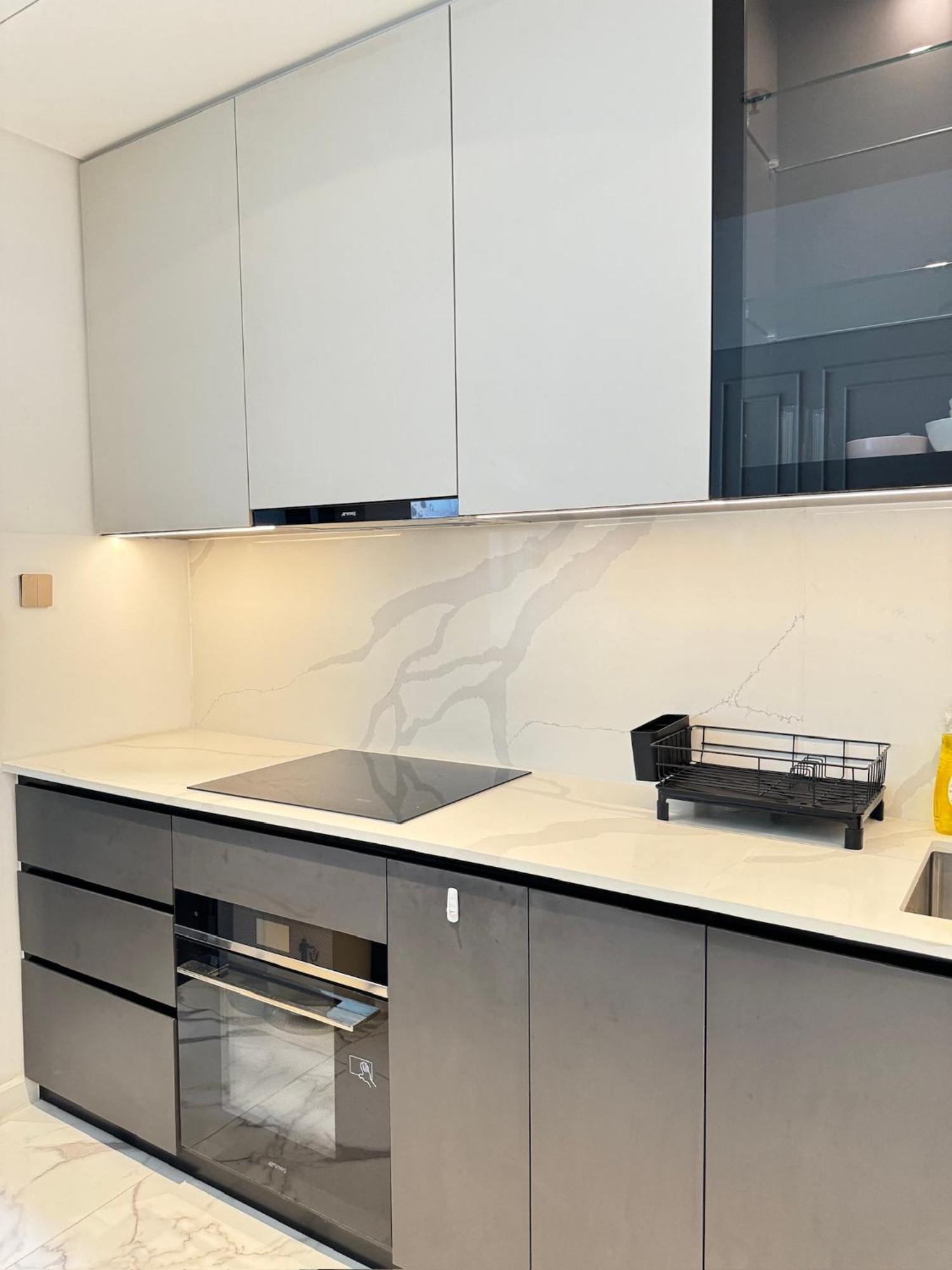 Metropole Thu Thiem - Luna - Chic, Unbeatable Location, Great Value!!! Apartment *