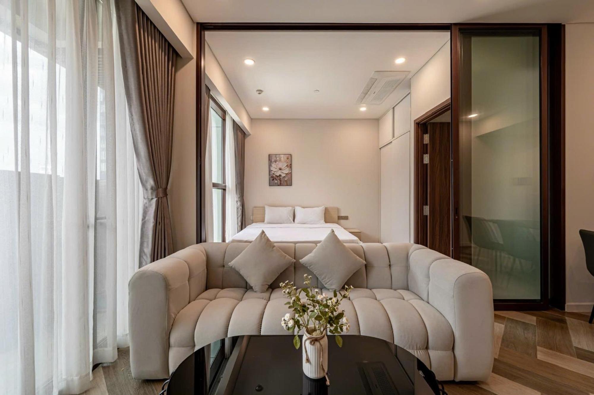 Apartment Metropole Thu Thiem - Luna - Chic, Unbeatable Location, Great Value!!! *