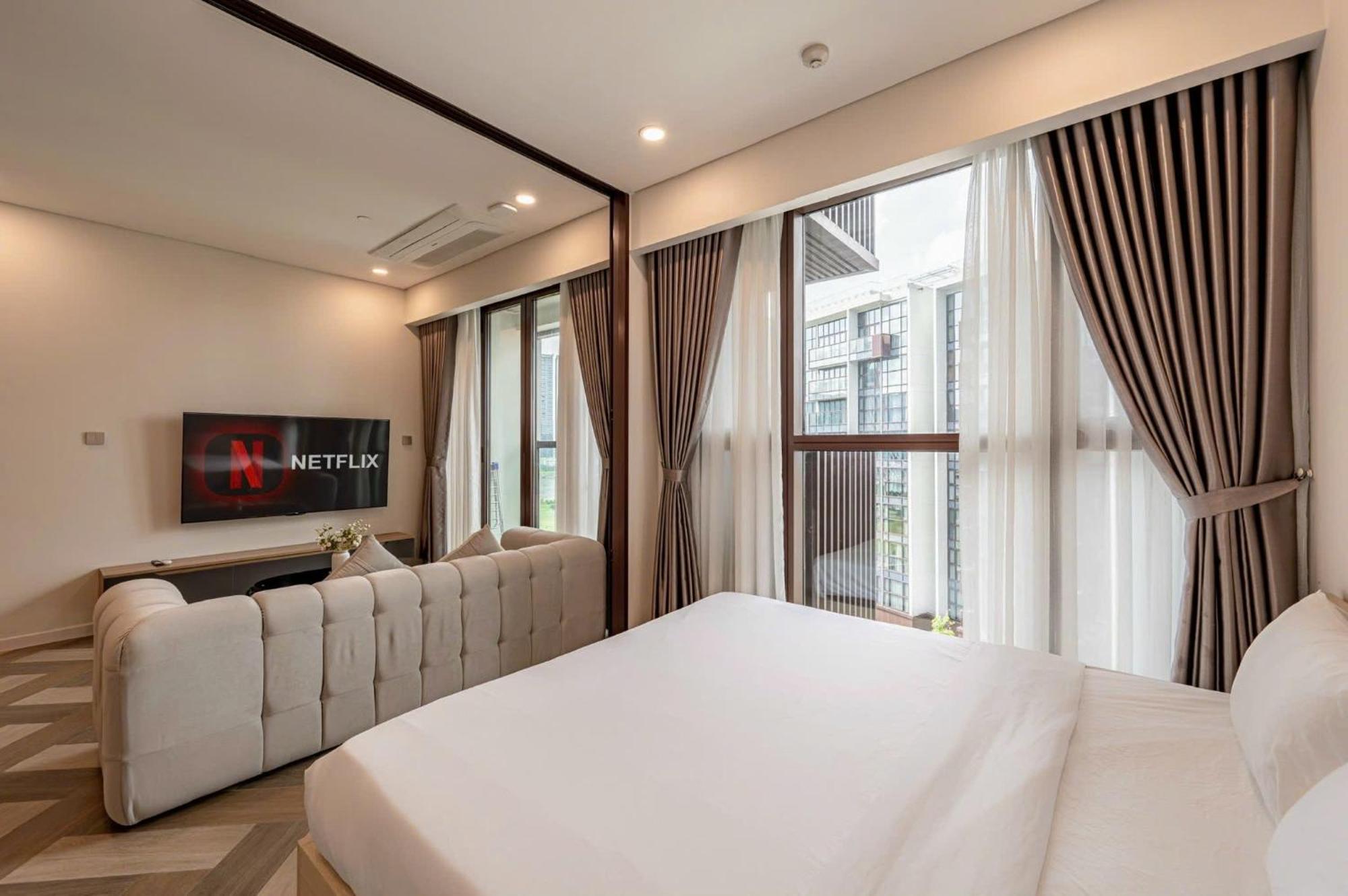 Apartment Metropole Thu Thiem - Luna - Chic, Unbeatable Location, Great Value!!! Ho Chi Minh City