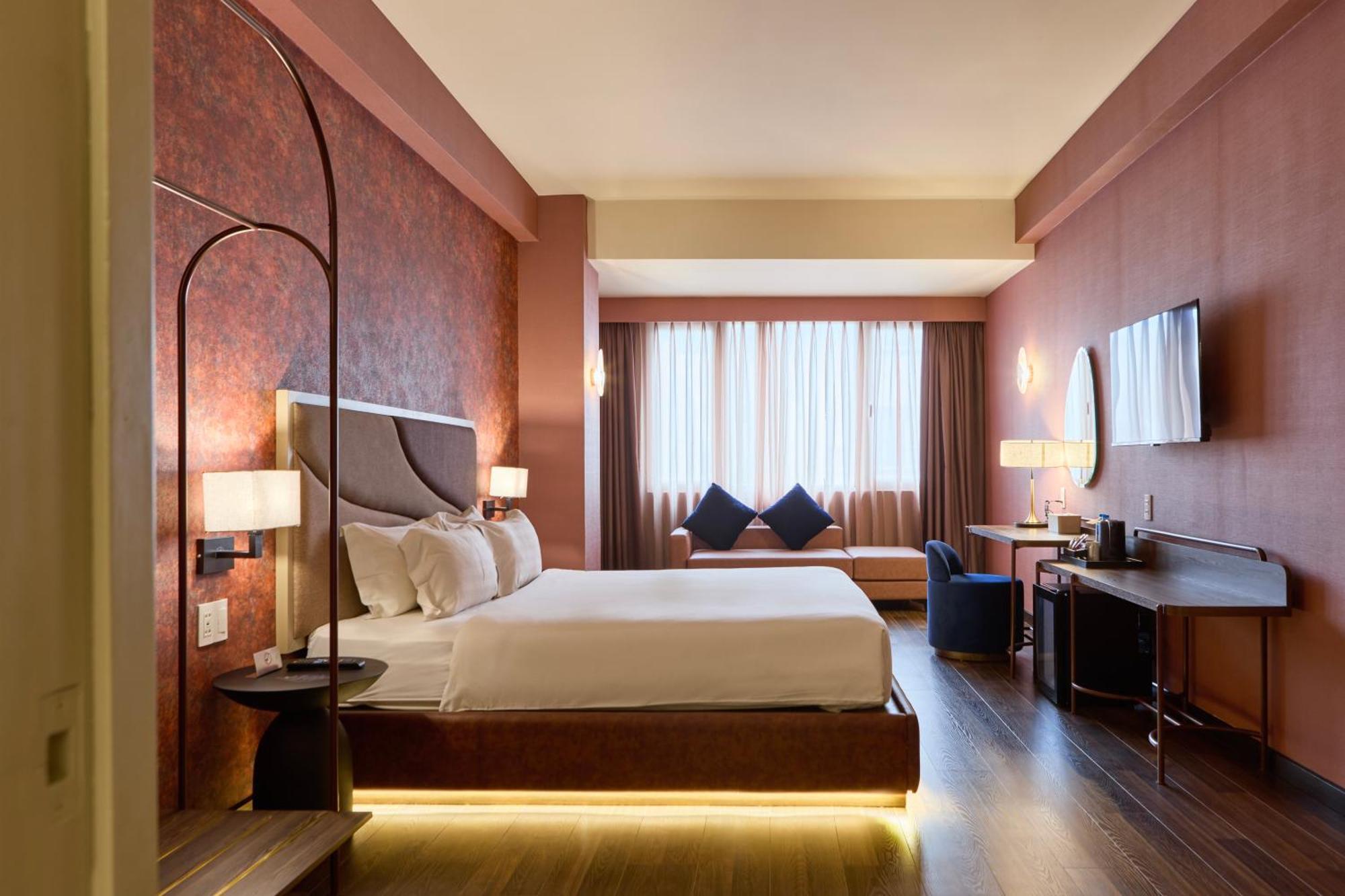 Khách sạn Cozy Midnight 4*
