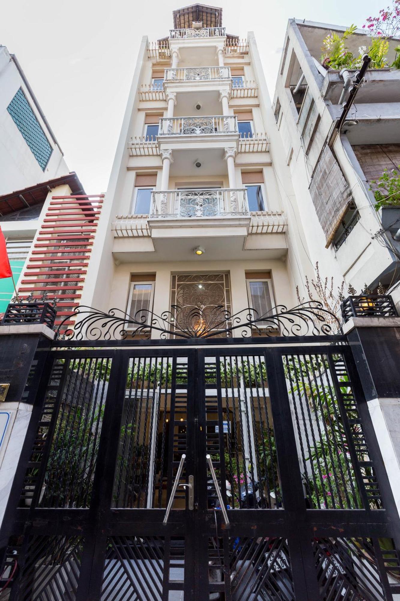 Nina Home- De Tham Street, D1 Bandar Ho Chi Minh