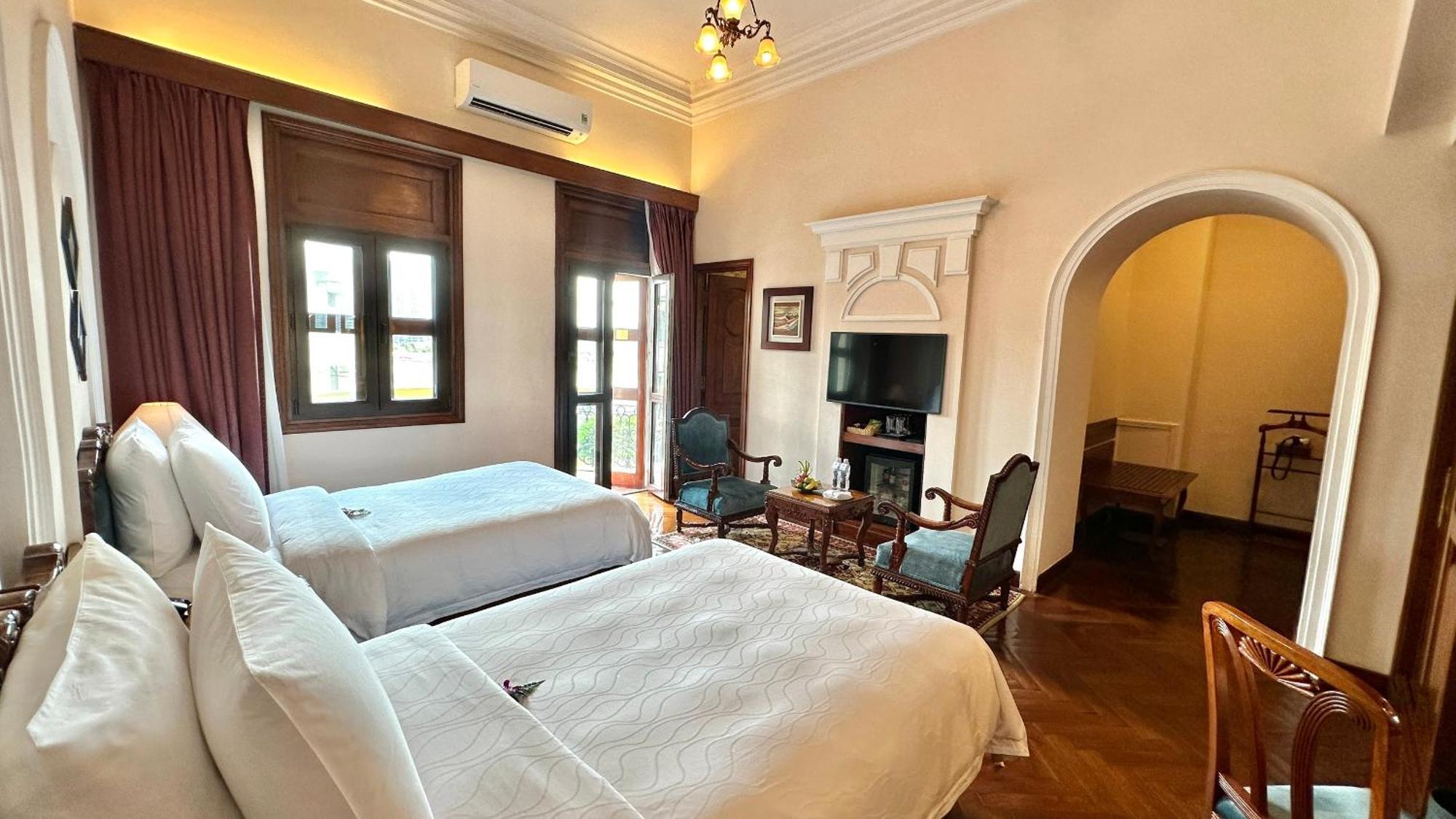 Majestic Saigon Hotel 5*