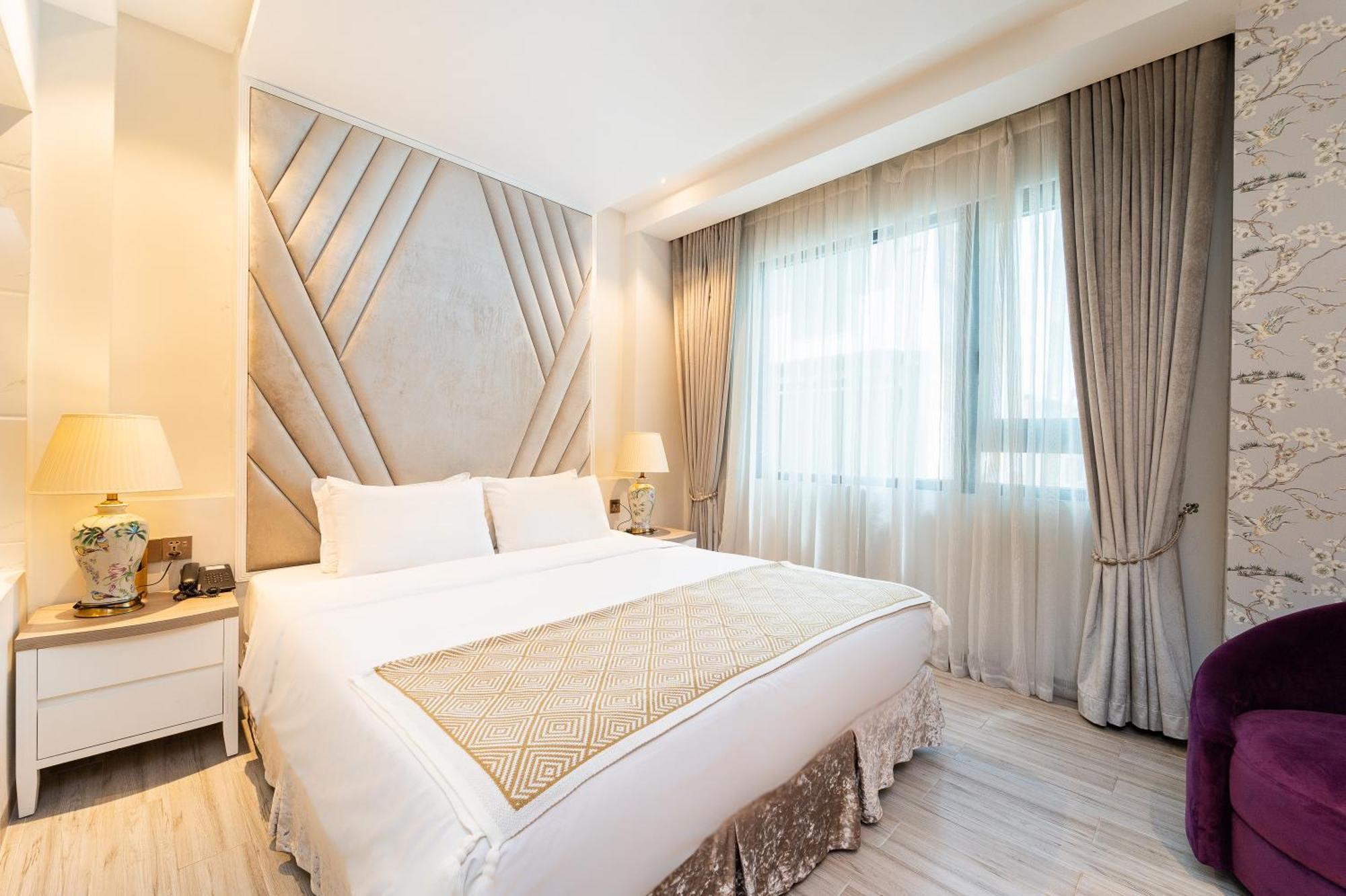 Hotel Nicecy & 4*