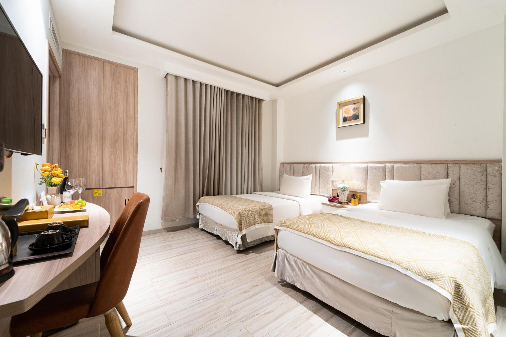 Hotel Nicecy & 4*