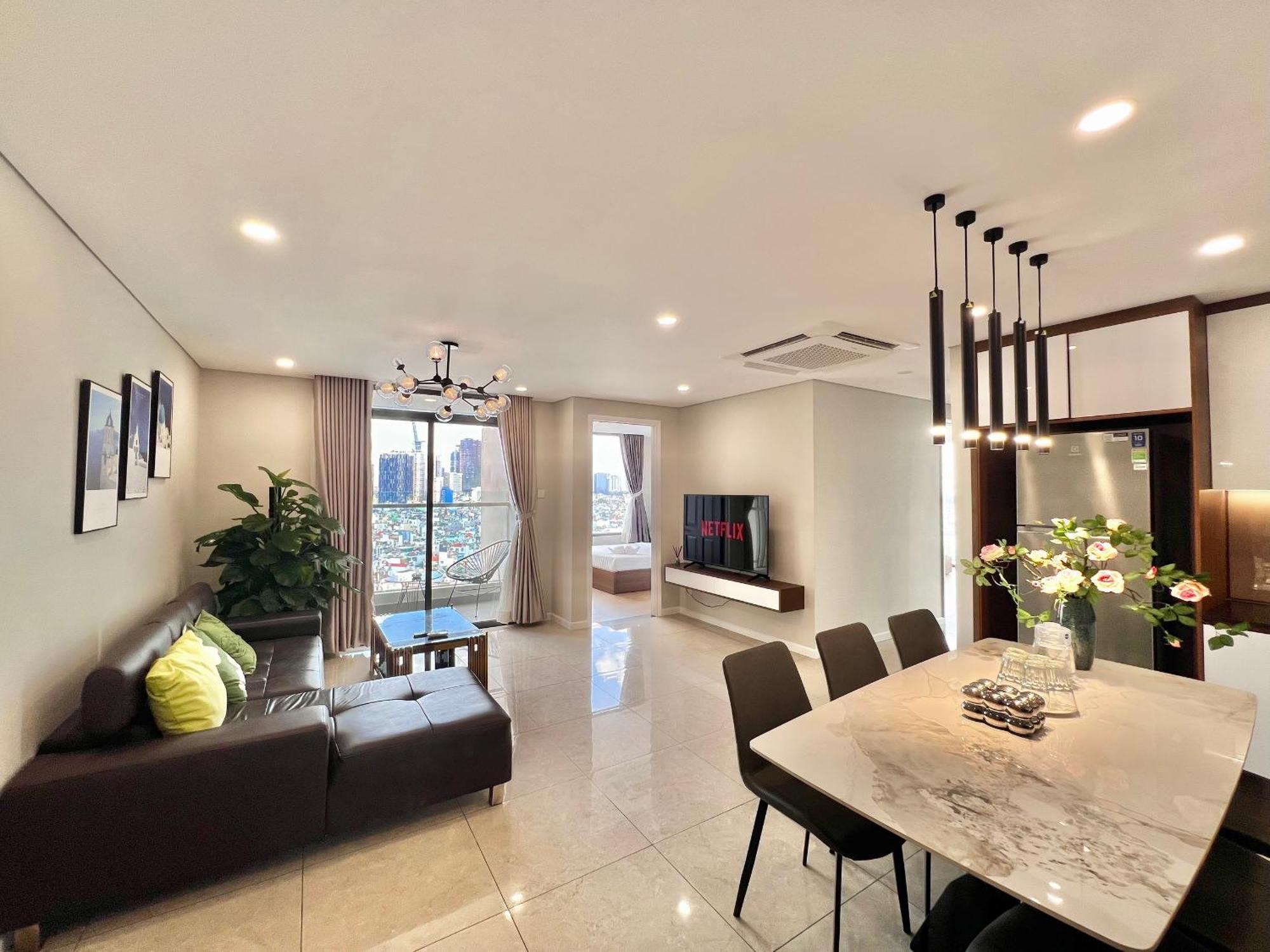 Vinh Hoi - Luxury Furnished * TP. Hồ Chí Minh