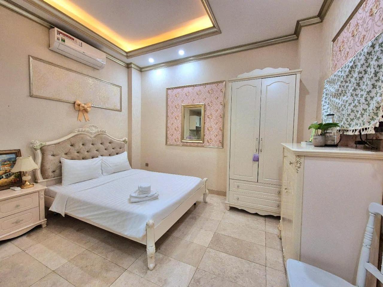 F F House * Ho Chi Minh City