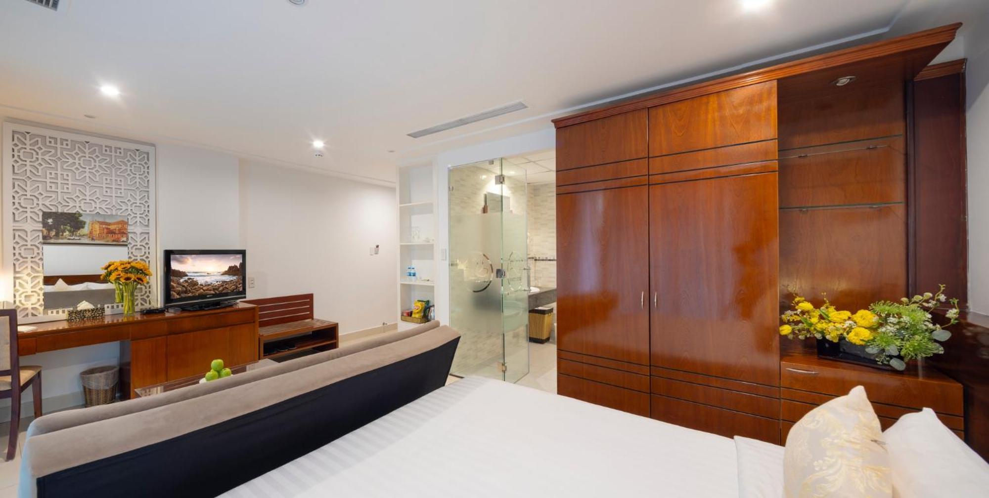 Hotel White Lotus Saigon