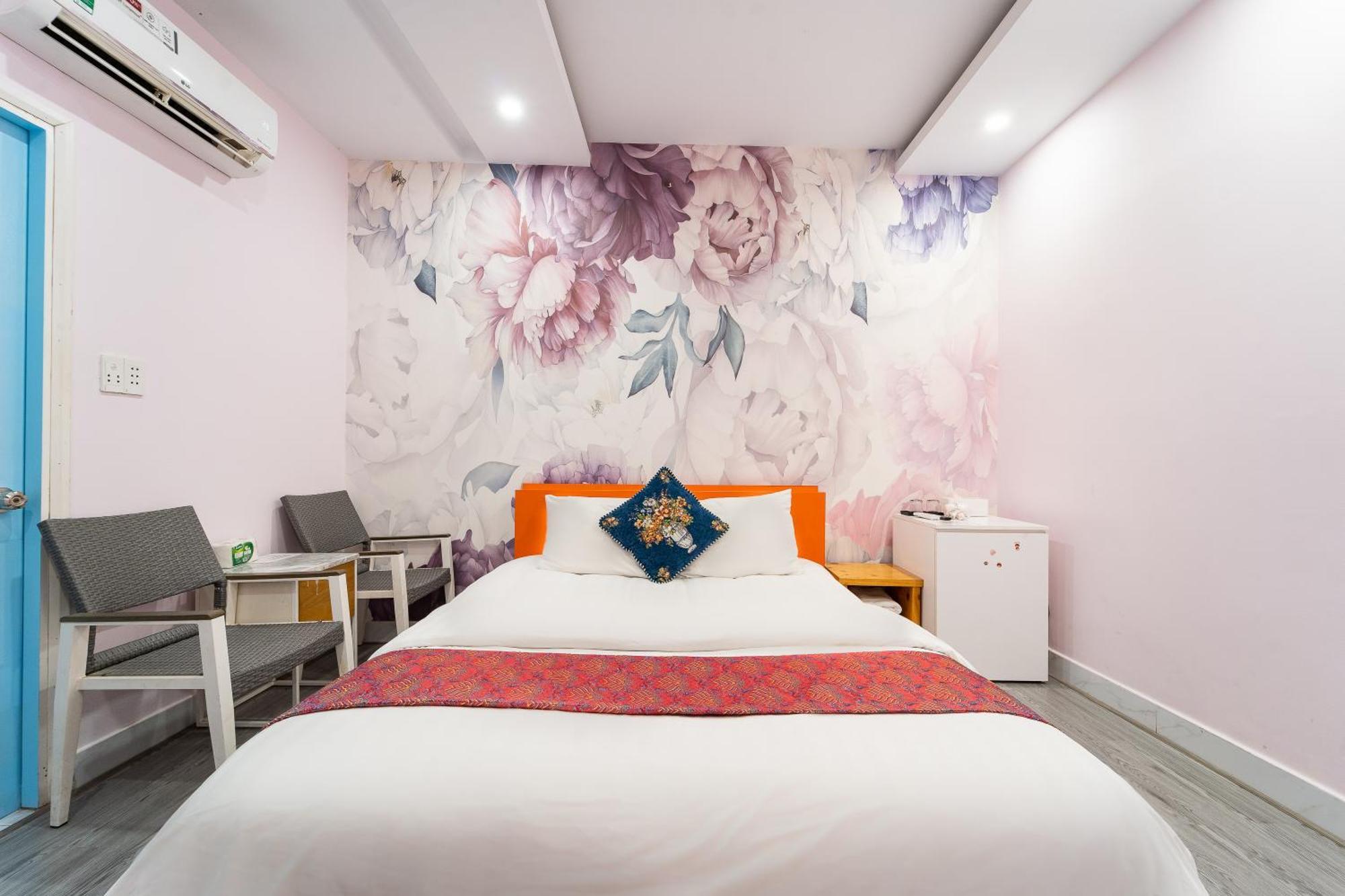 Collection O District Tan Binh Near Airport Formerly Joy Khách sạn TP. Hồ Chí Minh