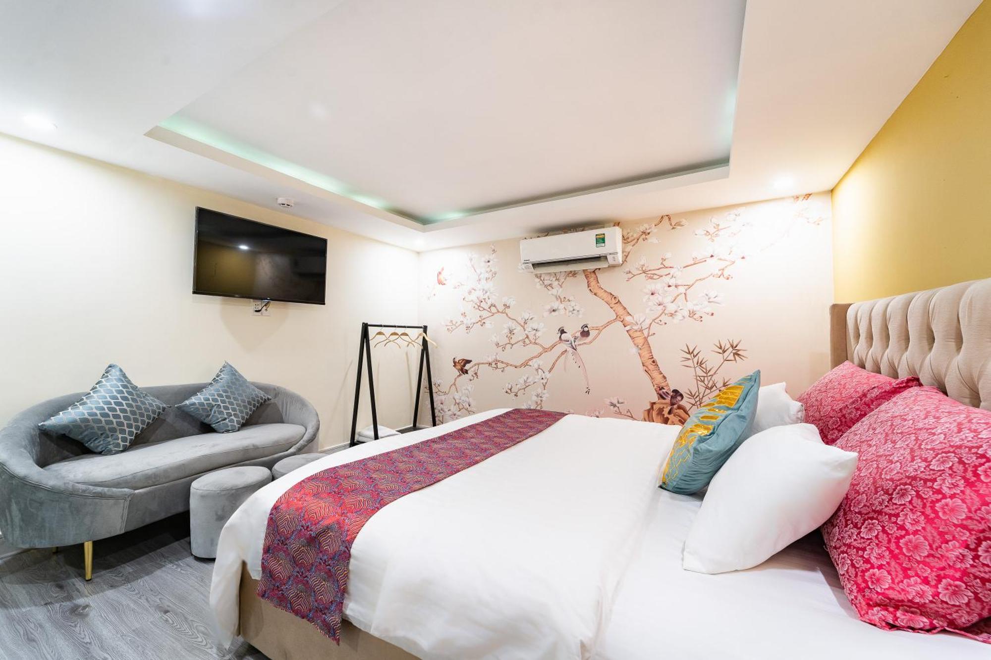 Collection O District Tan Binh Near Airport Formerly Joy Bandar Ho Chi Minh