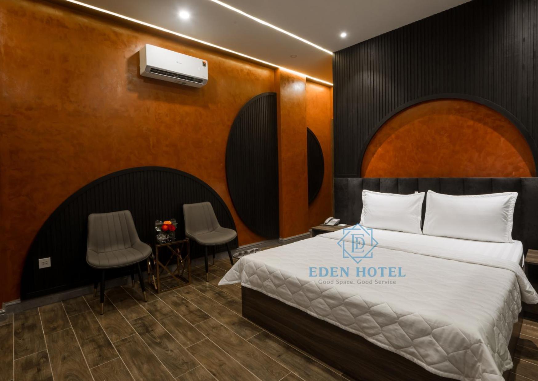Eden Hotel *