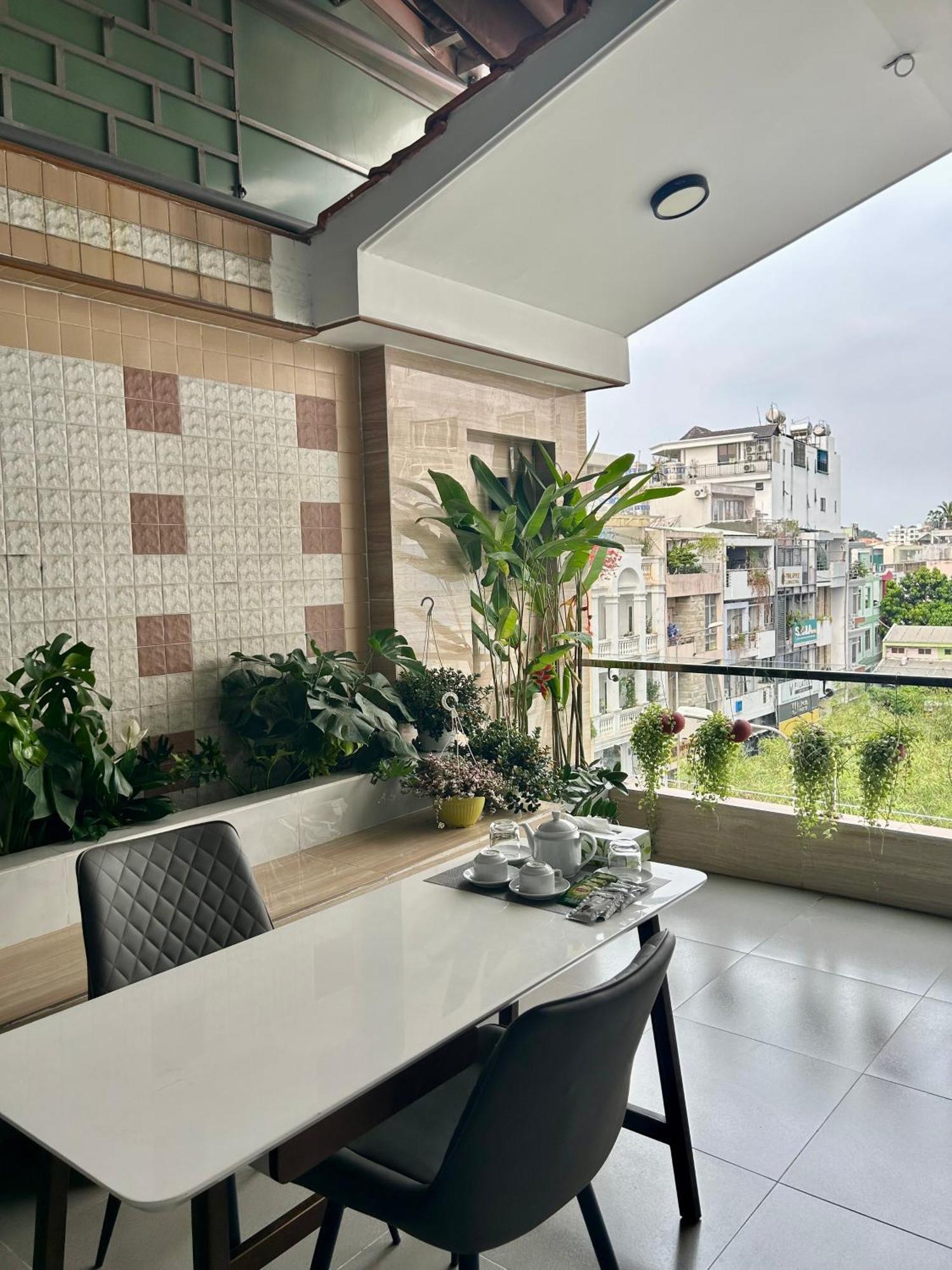 Guest house Cozy With Balcony 10mins To Airport Maihouse *