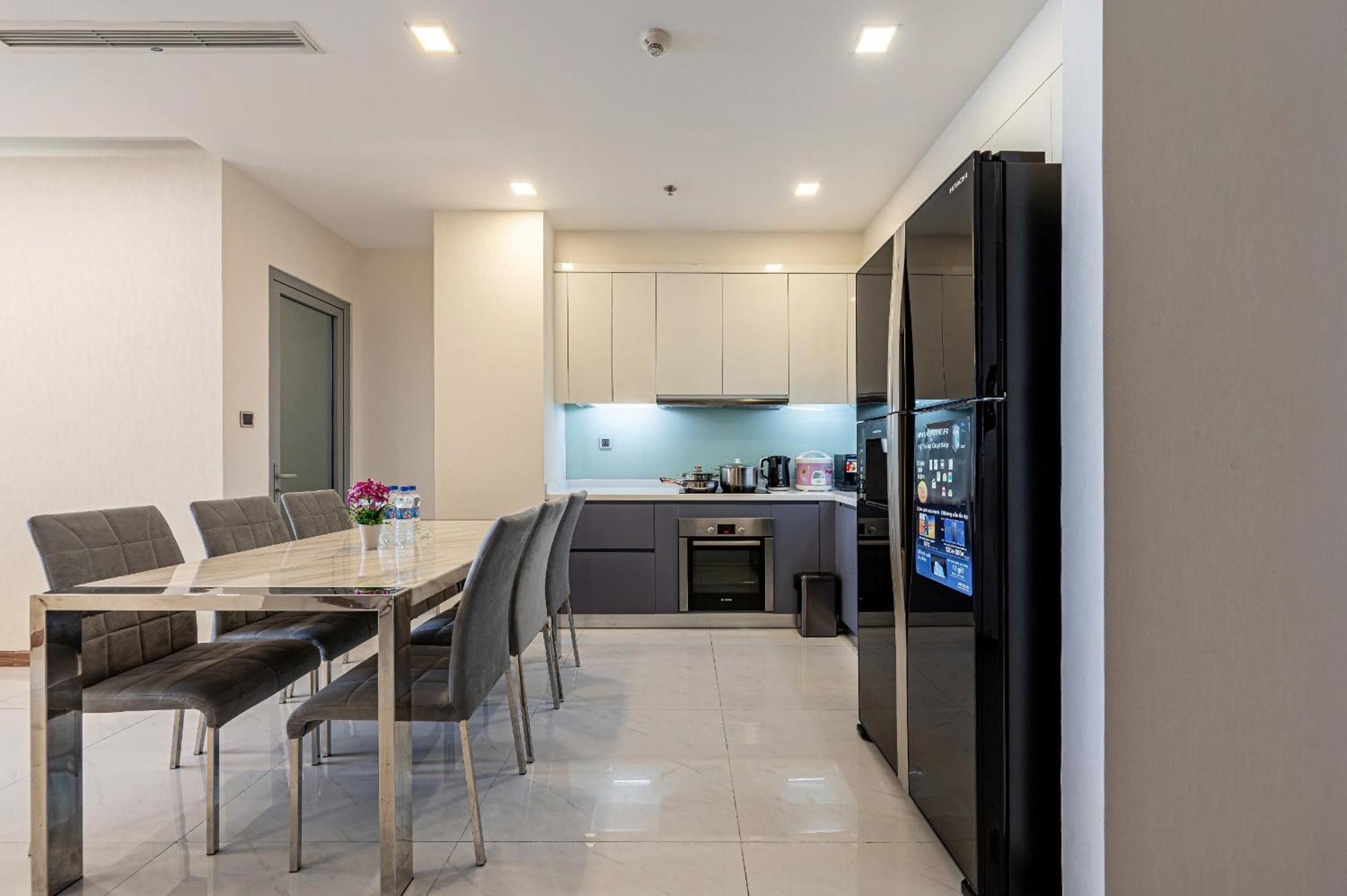 Apartment Bedrooms At Landmark - Vinhomes