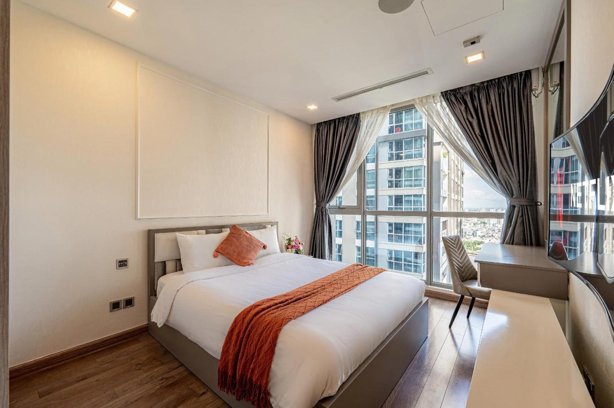 Apartment Bedrooms At Landmark - Vinhomes *