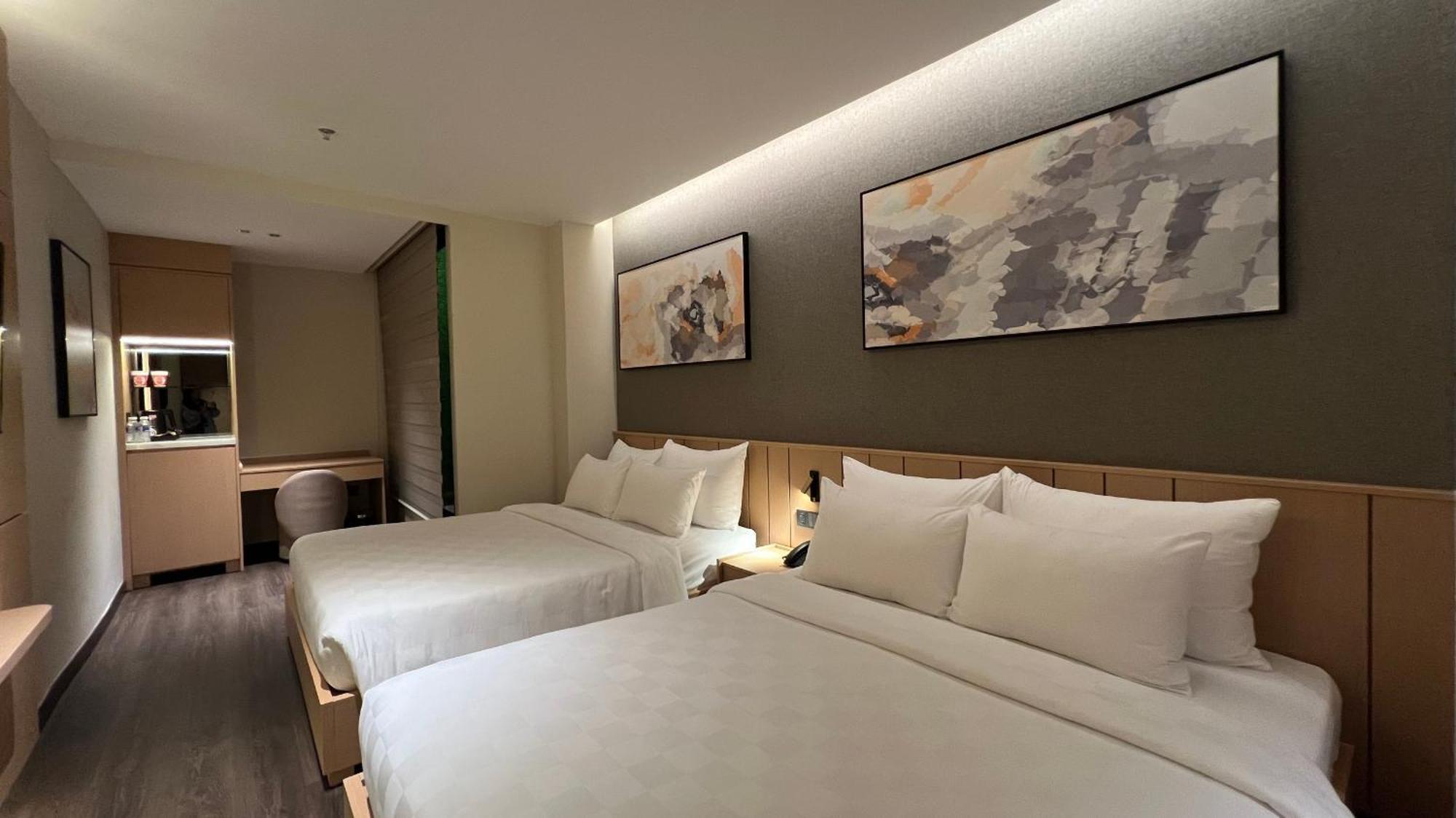 Park Saigon Hotel 3*