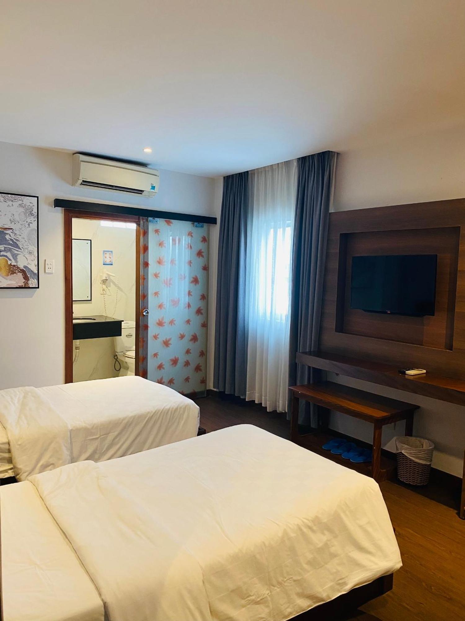 Park Saigon Hotel 3*
