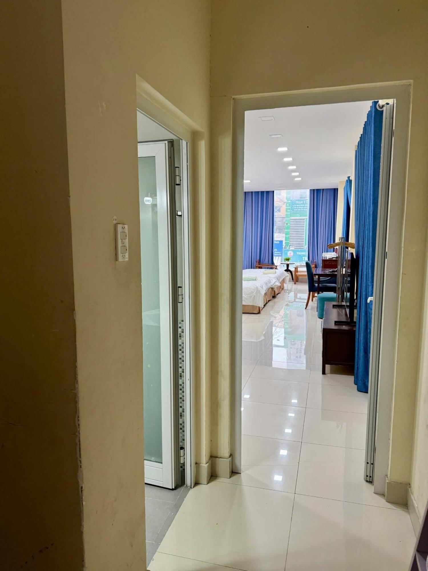 Vu Binh * Bandar Ho Chi Minh