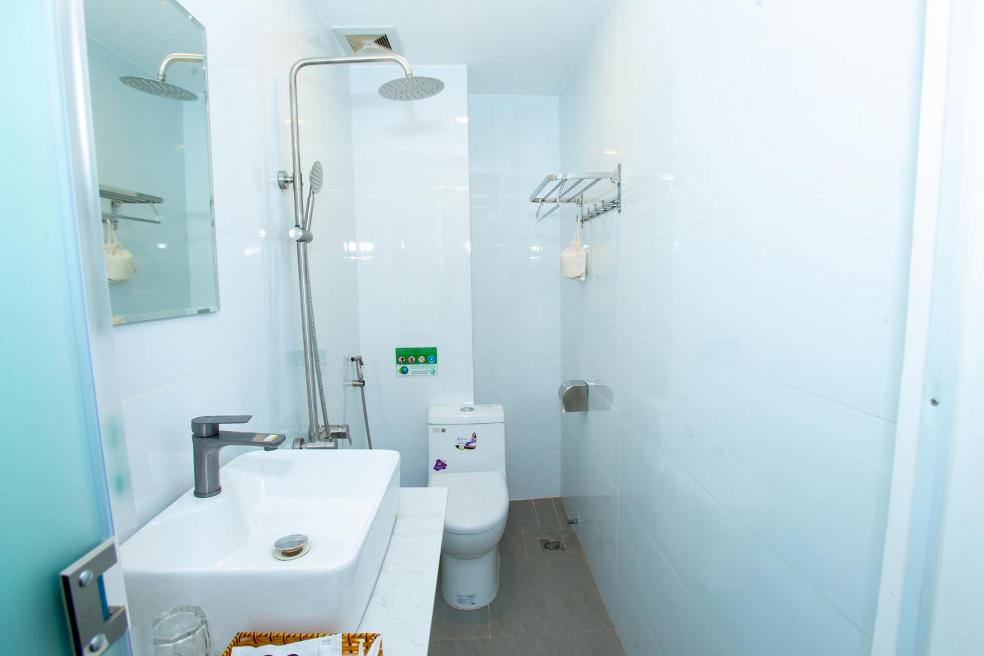 Hotel The Rice 131 Bui Vien Ho Chi Minh City