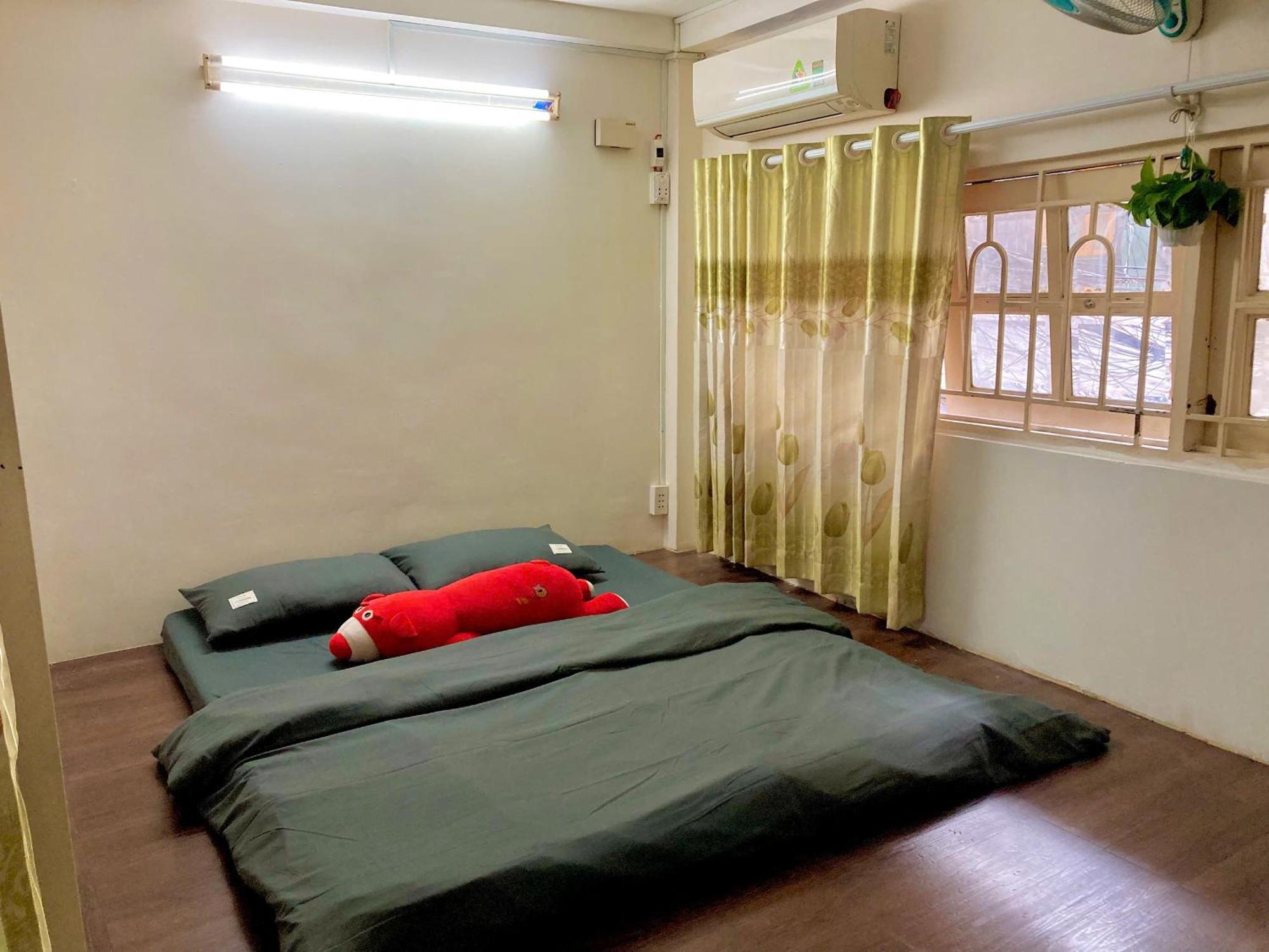 Sonic Apartment *