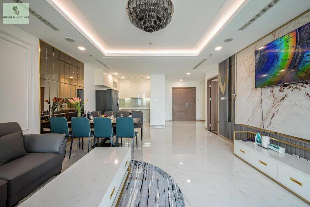 Landmark 81 Legacy Garden *