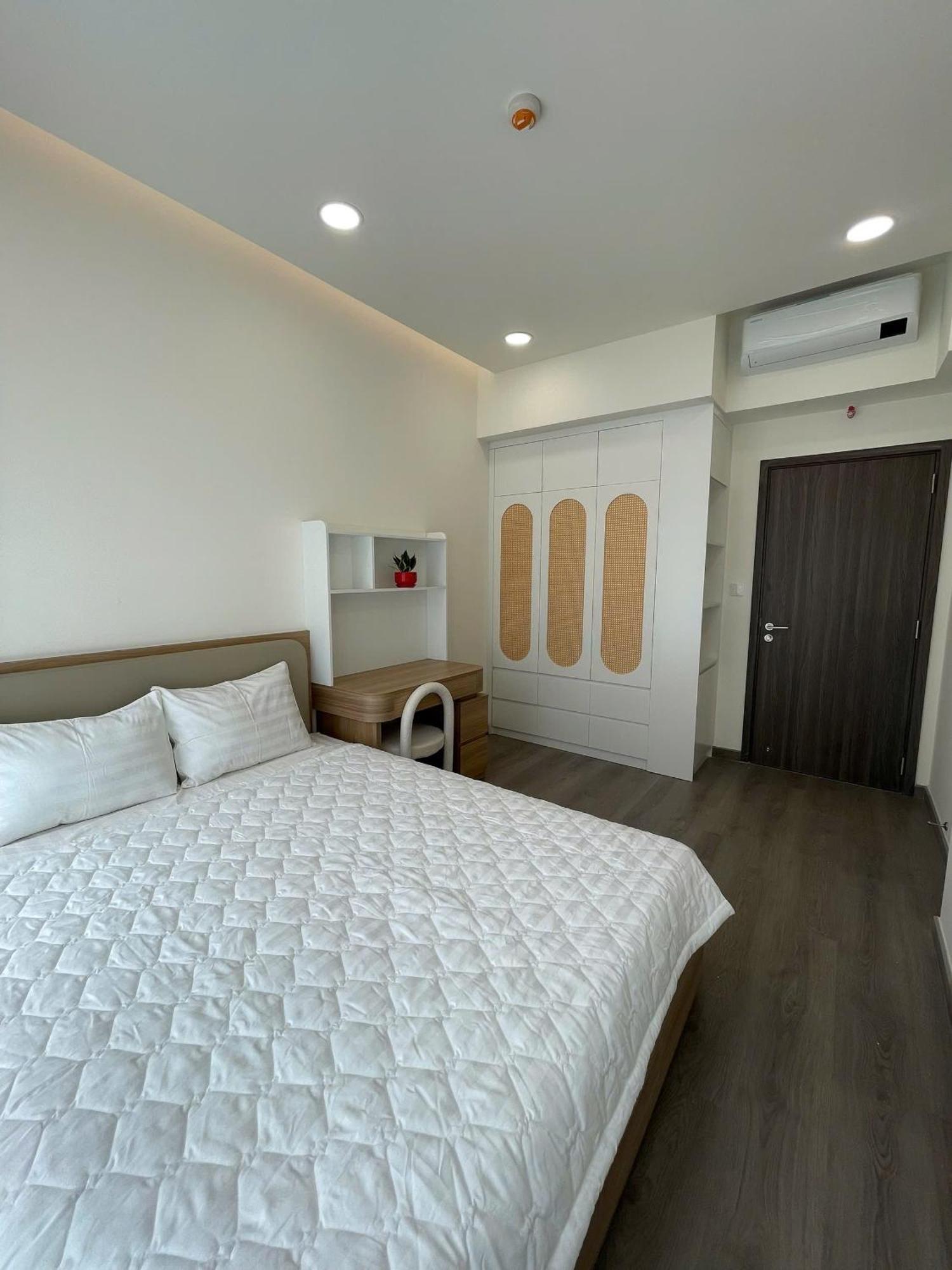 Diamond Centery- Ho Cao Cap 2 Pn Apartment *