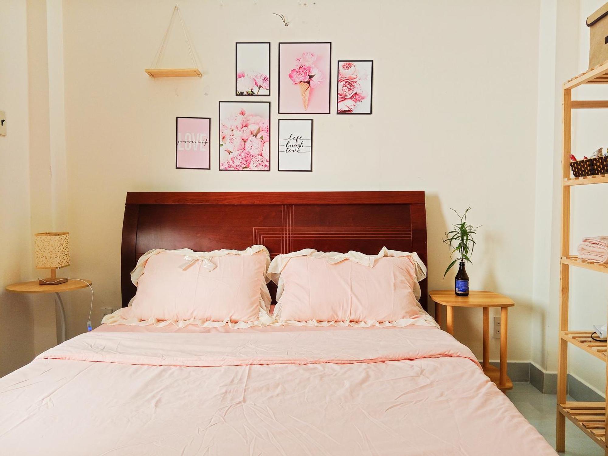 Ola's Homestay *