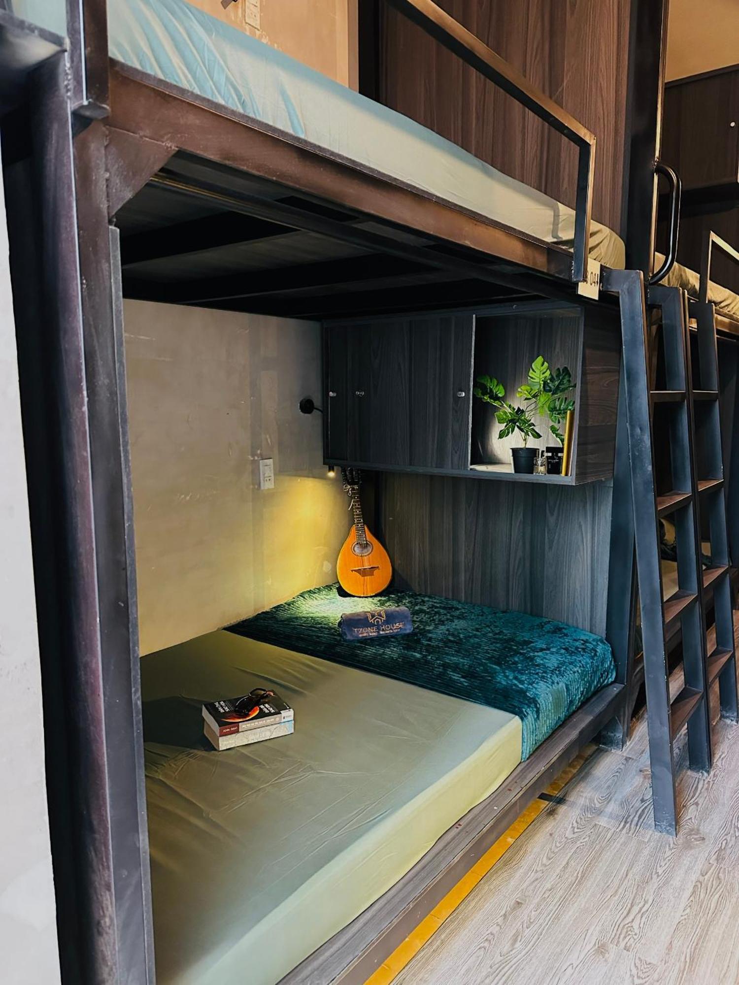 T Zone - Quiet Place, Near China Town,ho Thi Ky Street Food,cafe,beer Hotel kapsul *