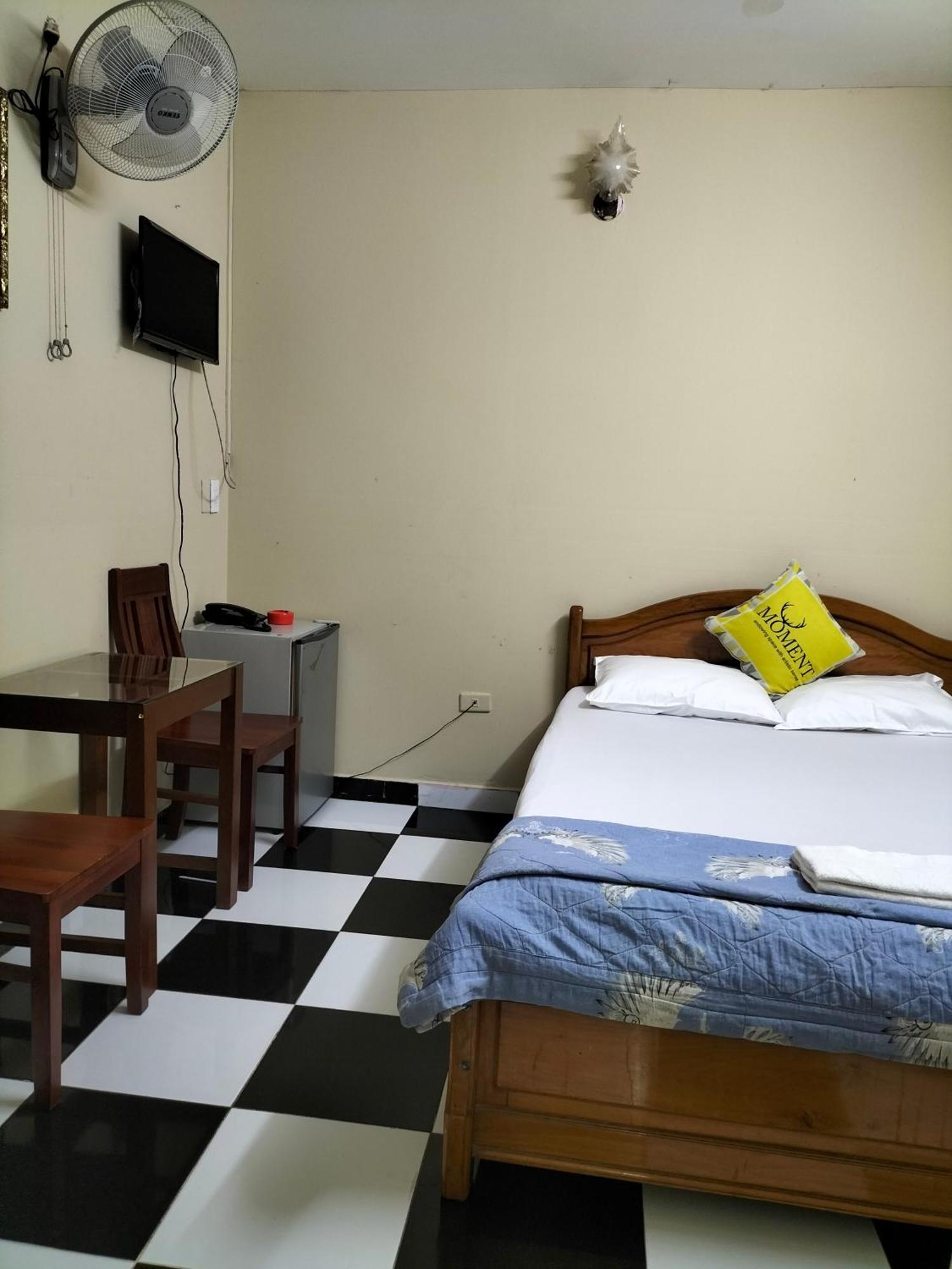 Hotel Khach San Hong Dao Ho Chi Minh City