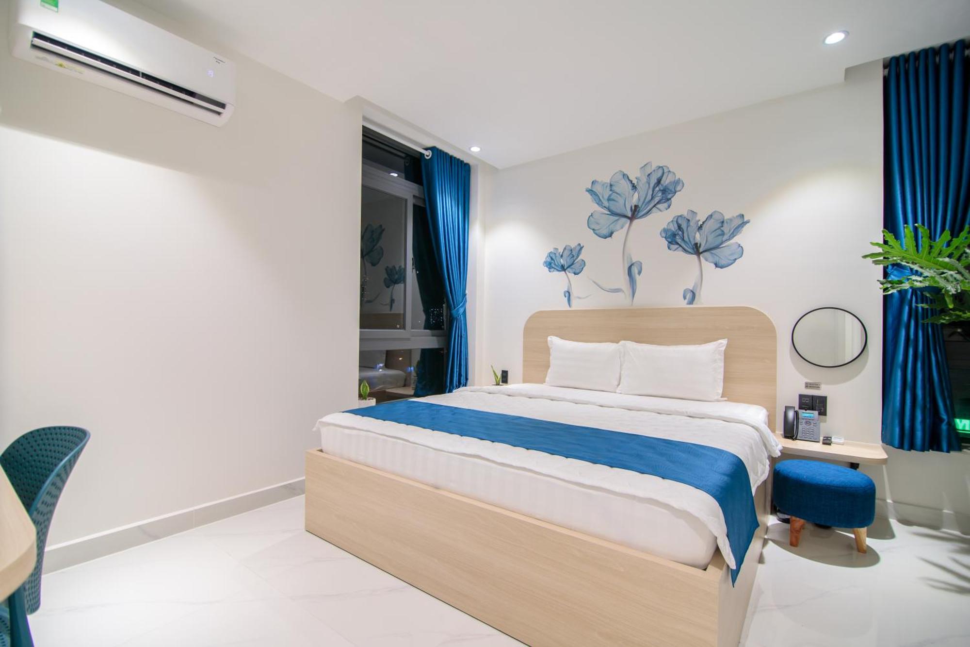 Bin Bin 11 Near Island Diamond * Ho Chi Minh City