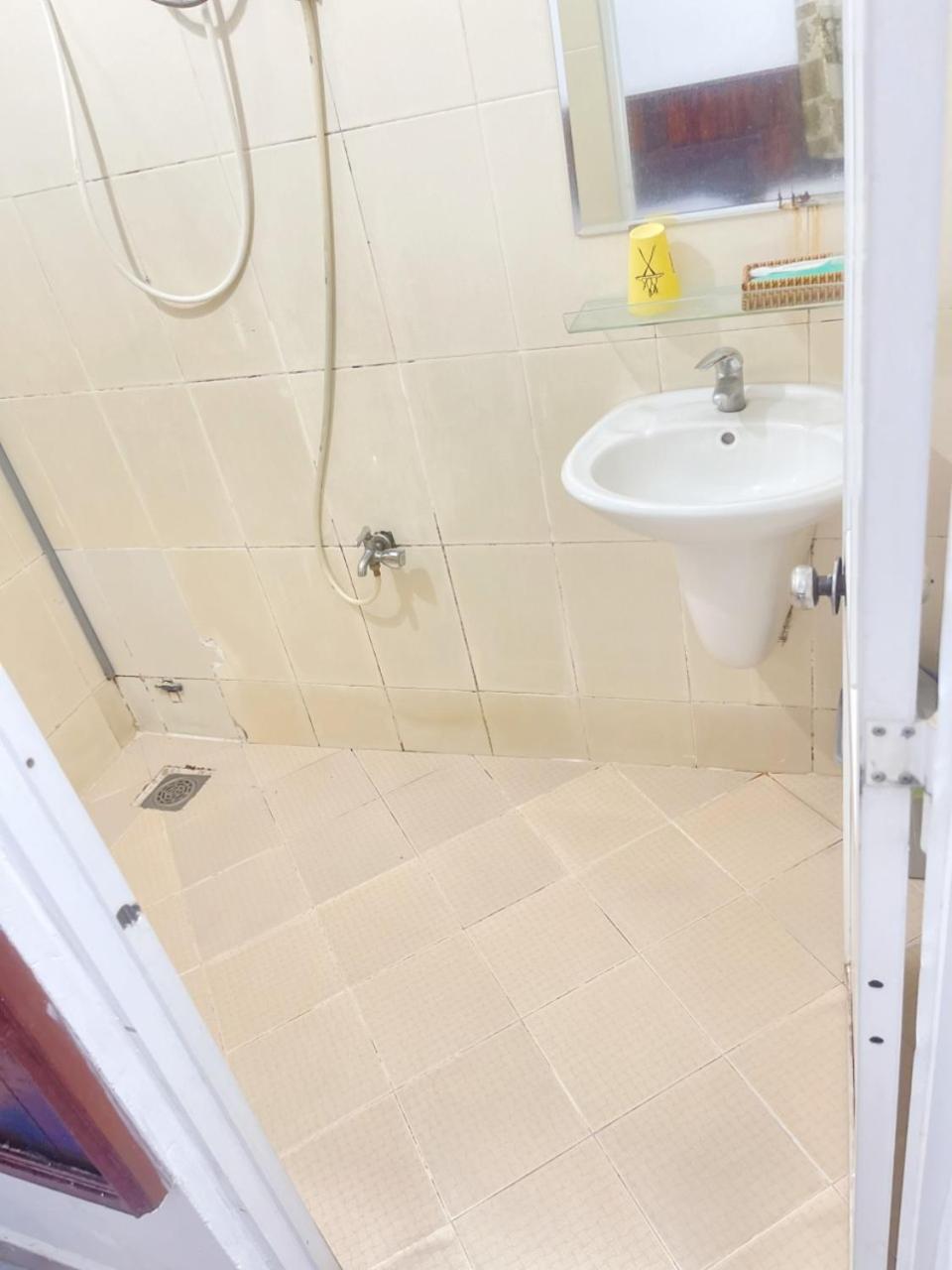 Hotel Khach San Thien Theu Ho Chi Minh City