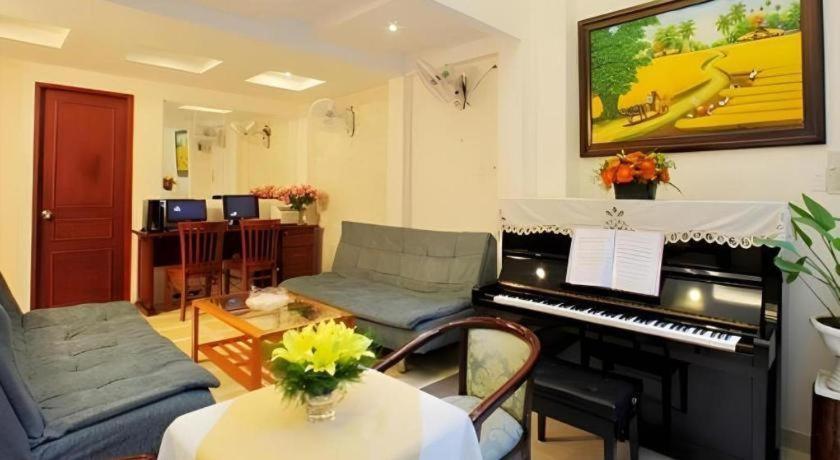 Blue River Hotel