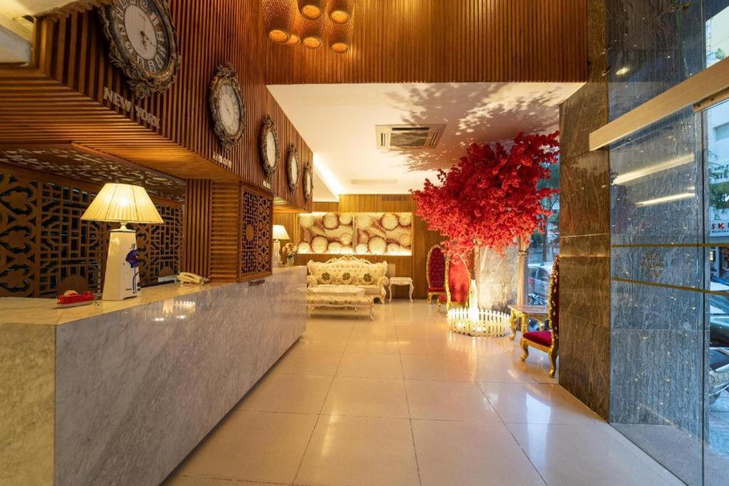 The White 8a Thai Lung Hotel