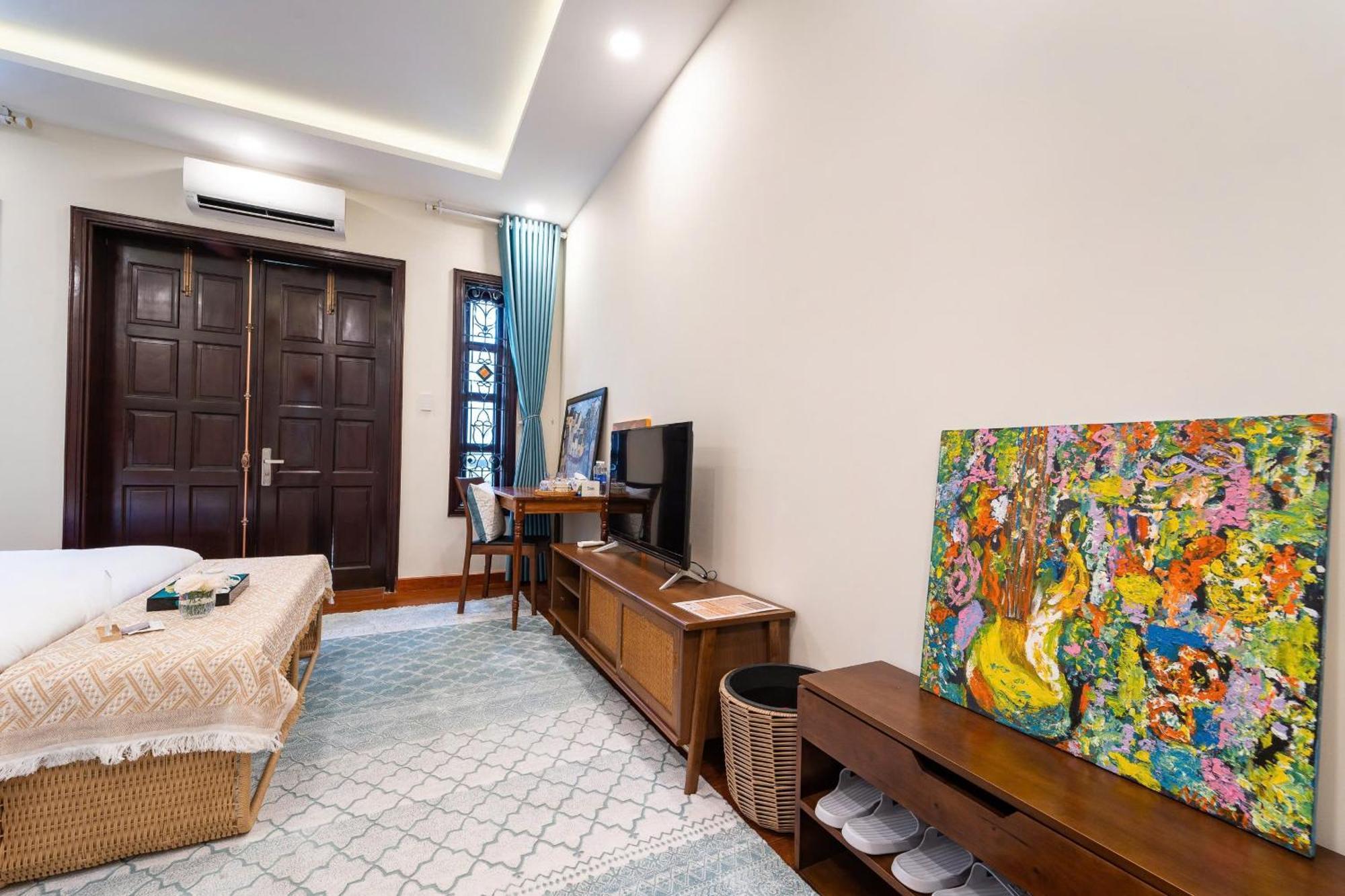 Nguyen Le & Coffee Apartment