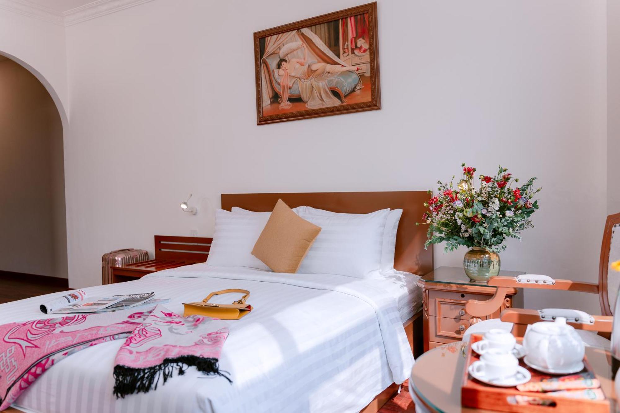 Hotel Dahlialand Saigon - Trung Tam Quan 1 Cho Ben Thanh 4*