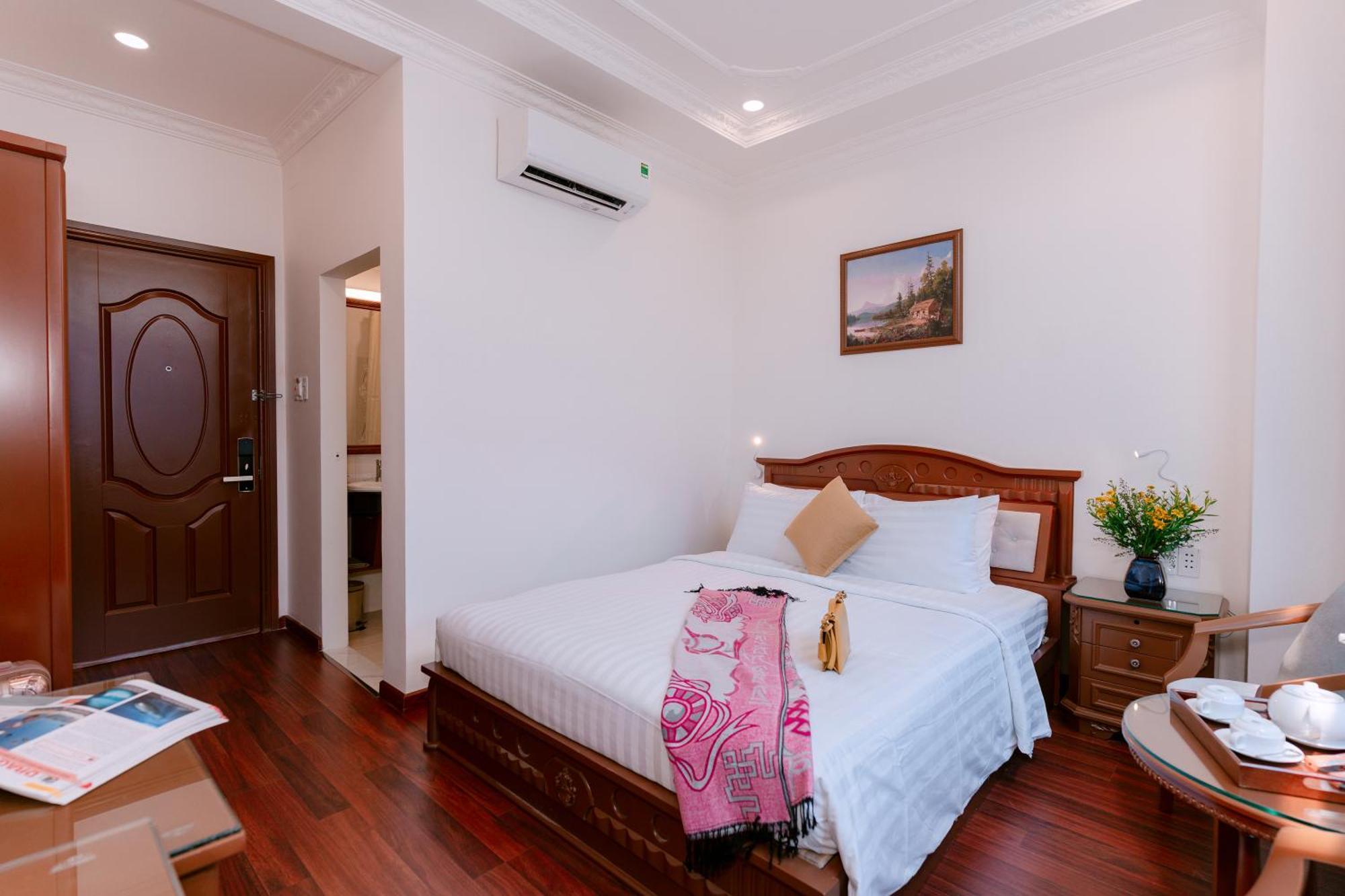 Hotel Dahlialand Saigon - Trung Tam Quan 1 Cho Ben Thanh 4*
