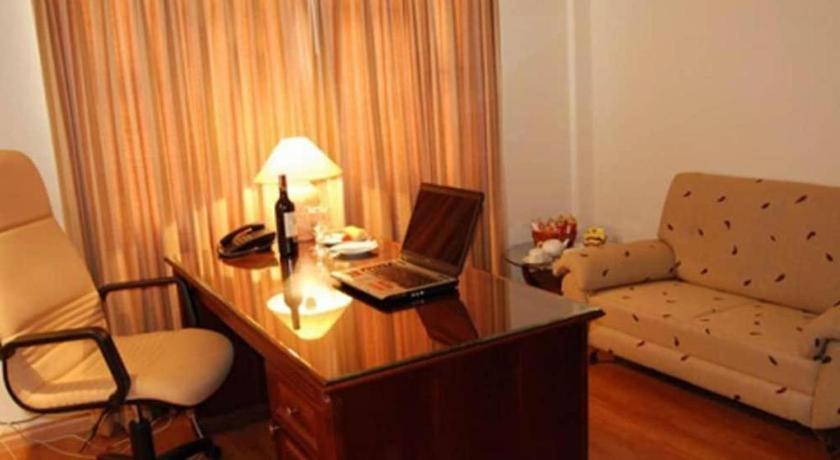 Hotel Golden Ant 2*