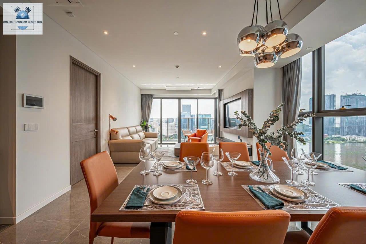 Metropole Residences Luxury Suite Apartment