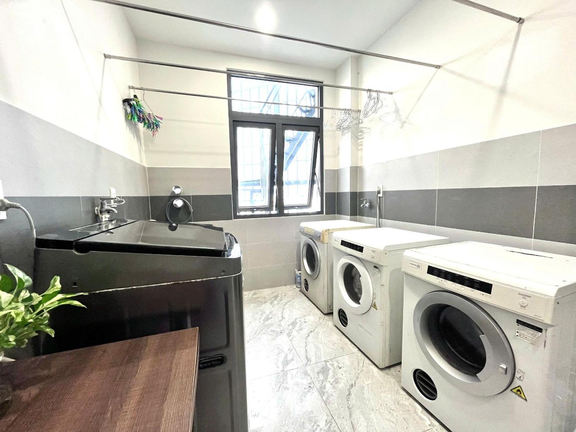 Yours - Airport Apartment *