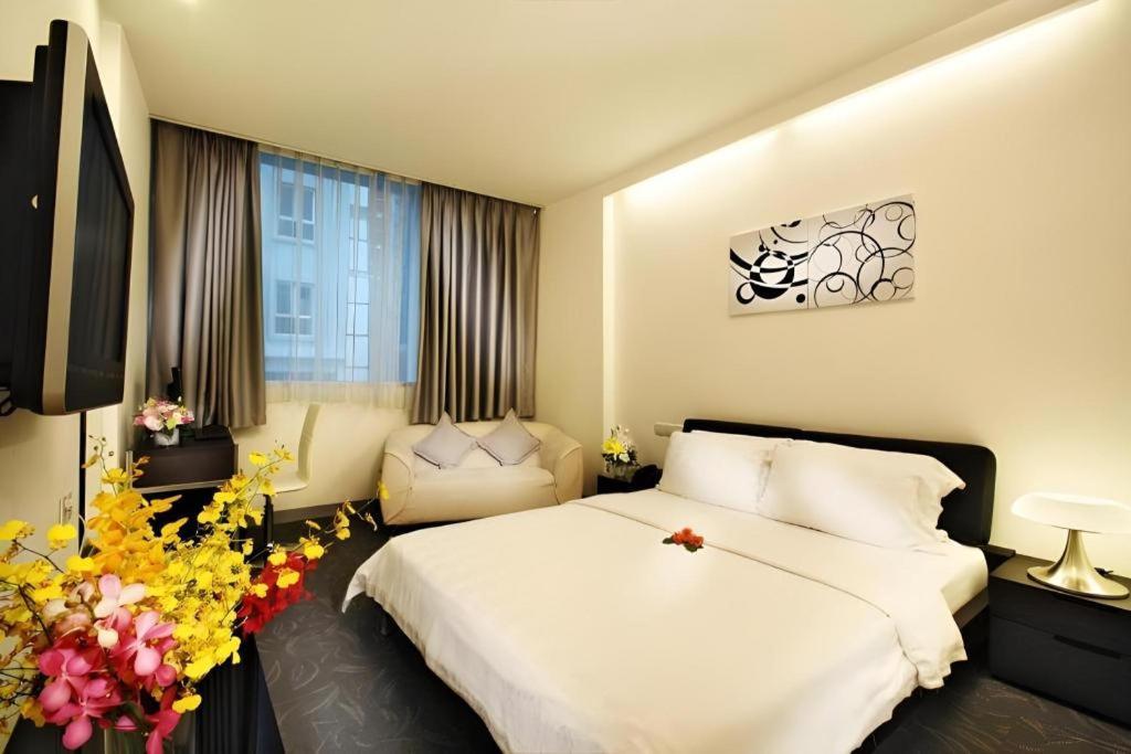 The White 8a Thai Lung Hotel 3*