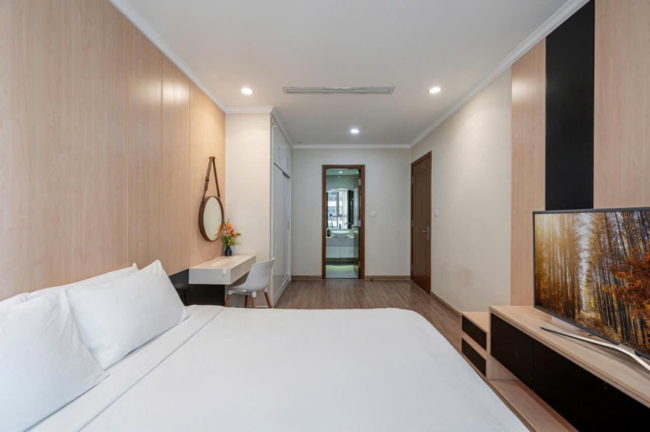 Aparthotel Vinhomes Park *