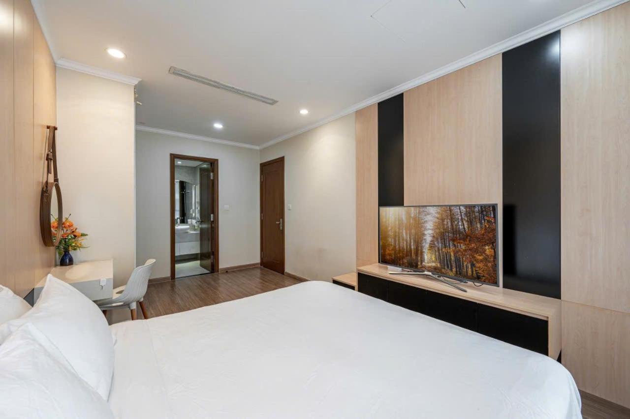Vinhomes Park * Ho Chi Minh City