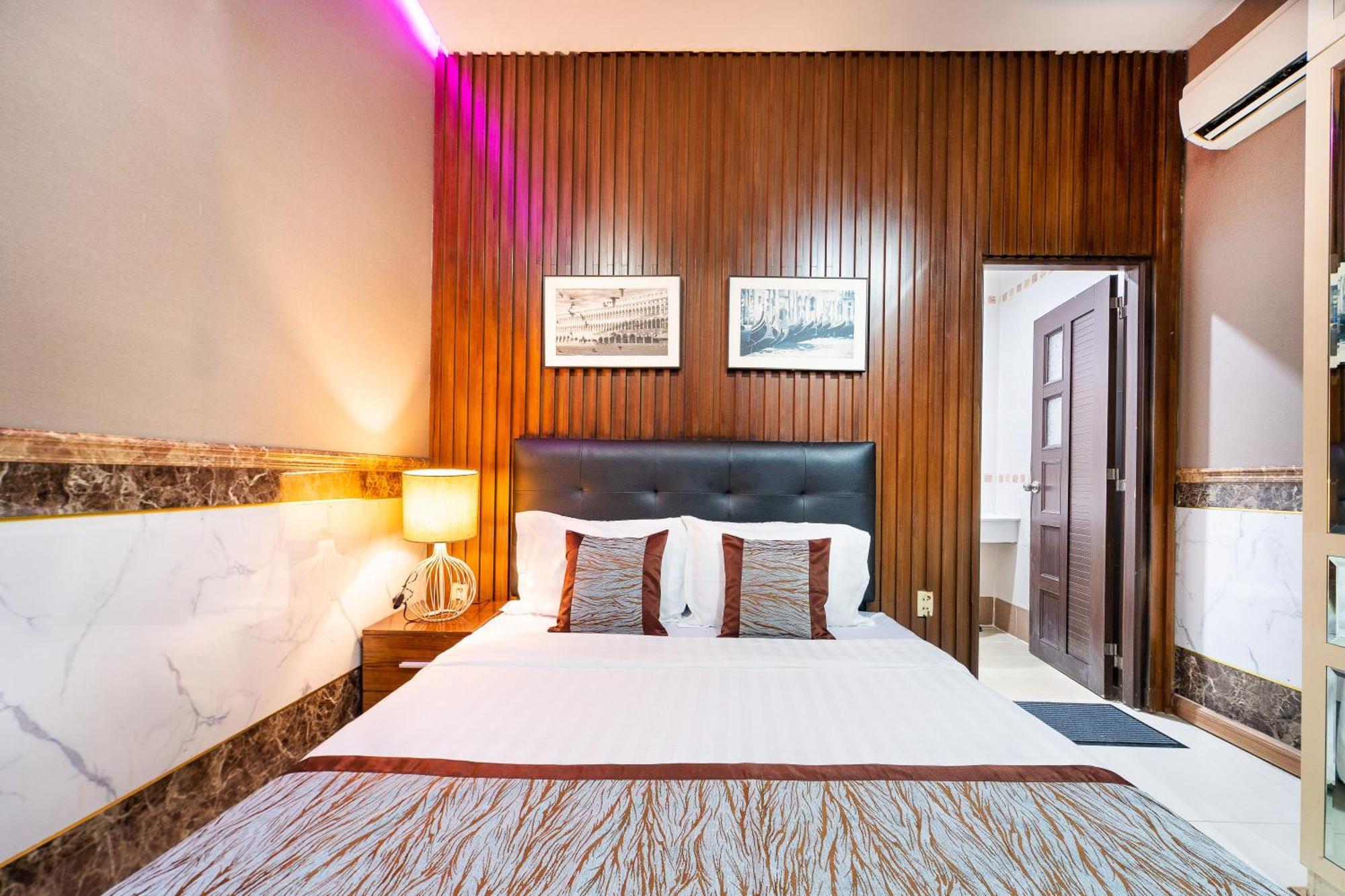 Hotel Collection O District 10 Near Hanh Hospital Formerly Lan Rung Ho Chi Minh City
